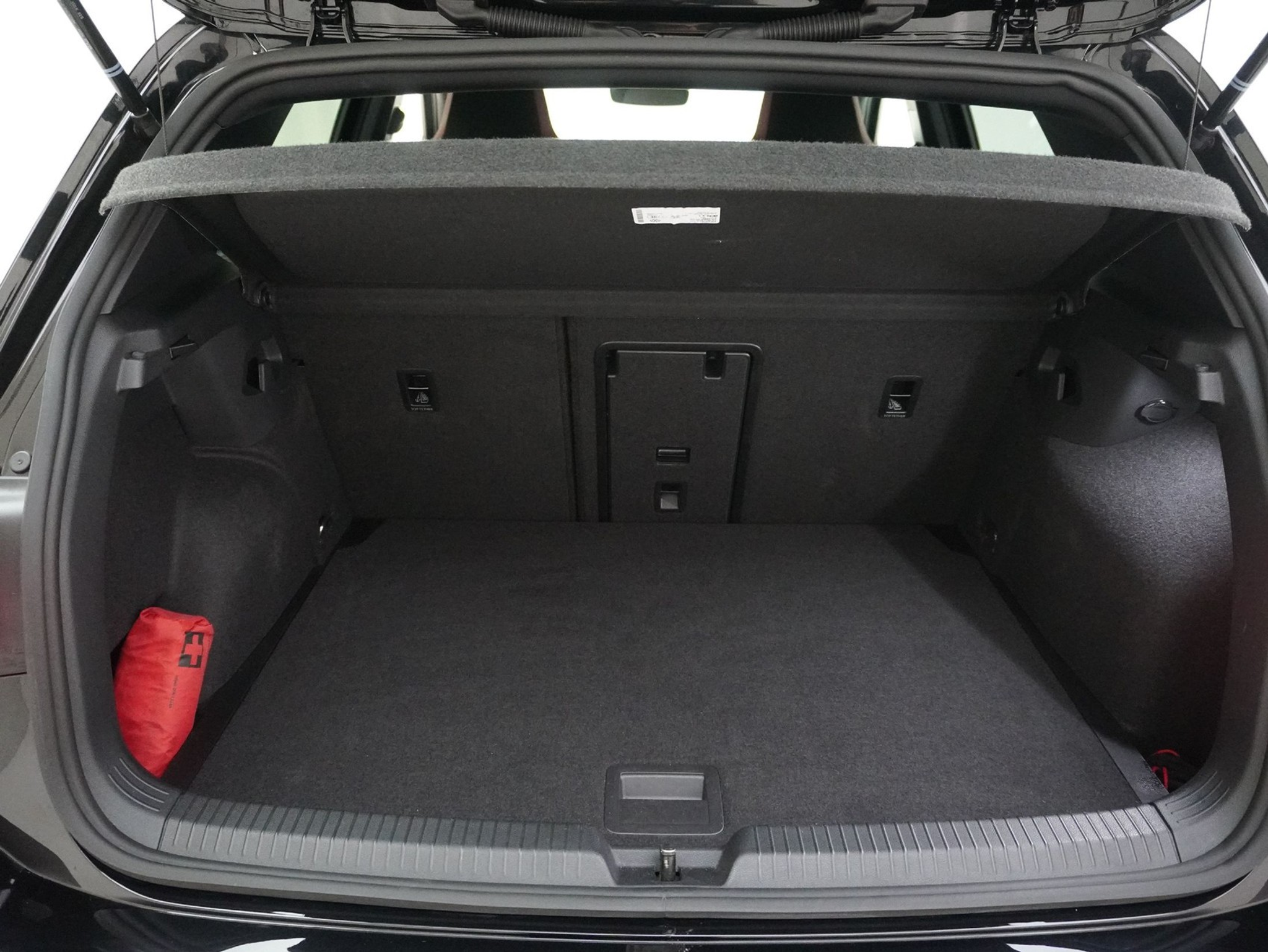 listing desktop thumbnail image 12