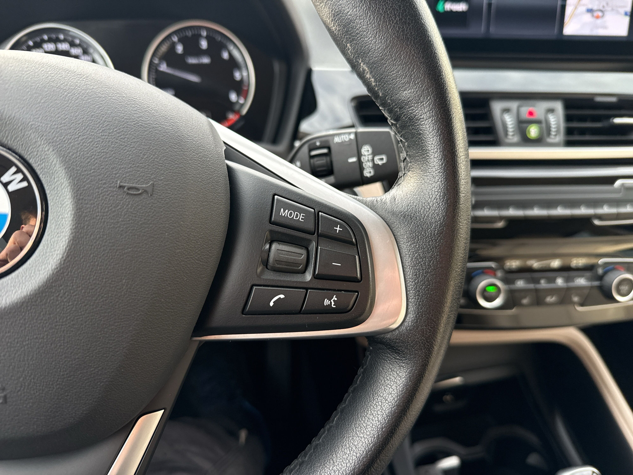 listing desktop thumbnail image 15