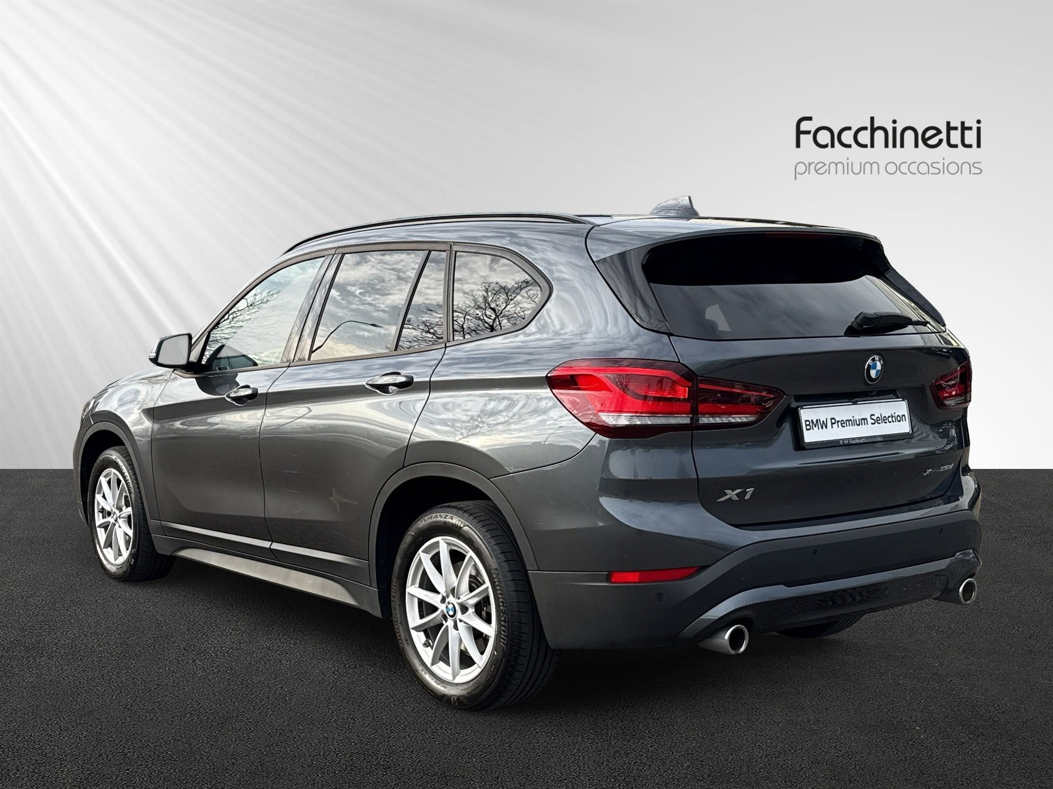 listing desktop thumbnail image 2