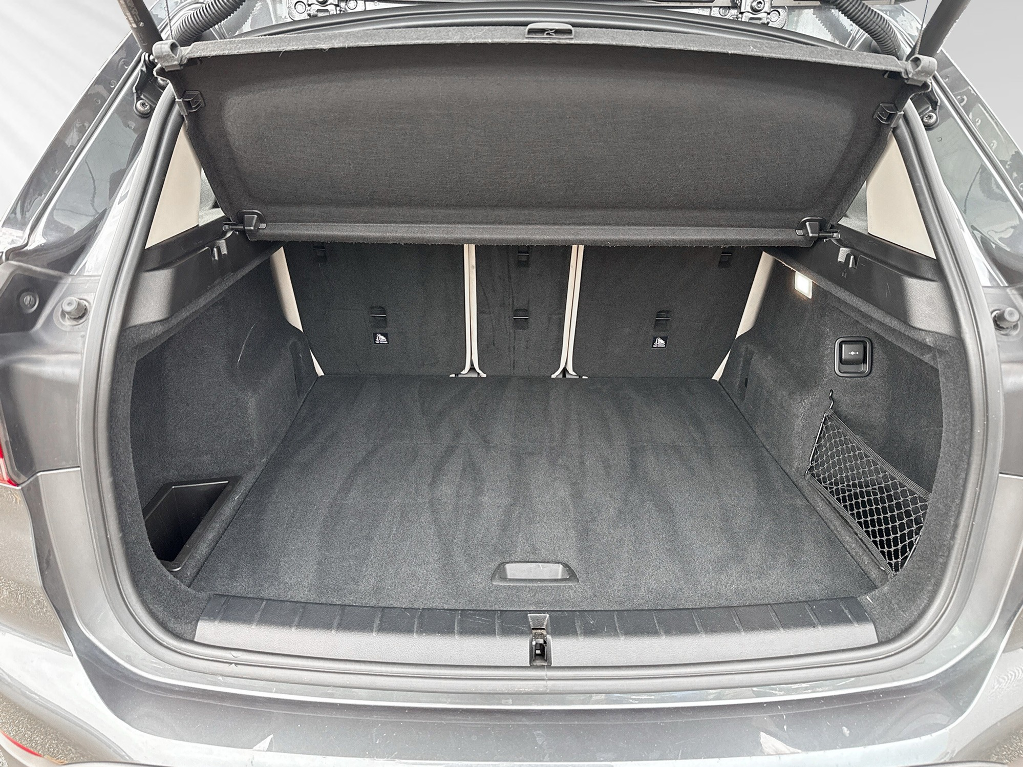 listing desktop thumbnail image 7