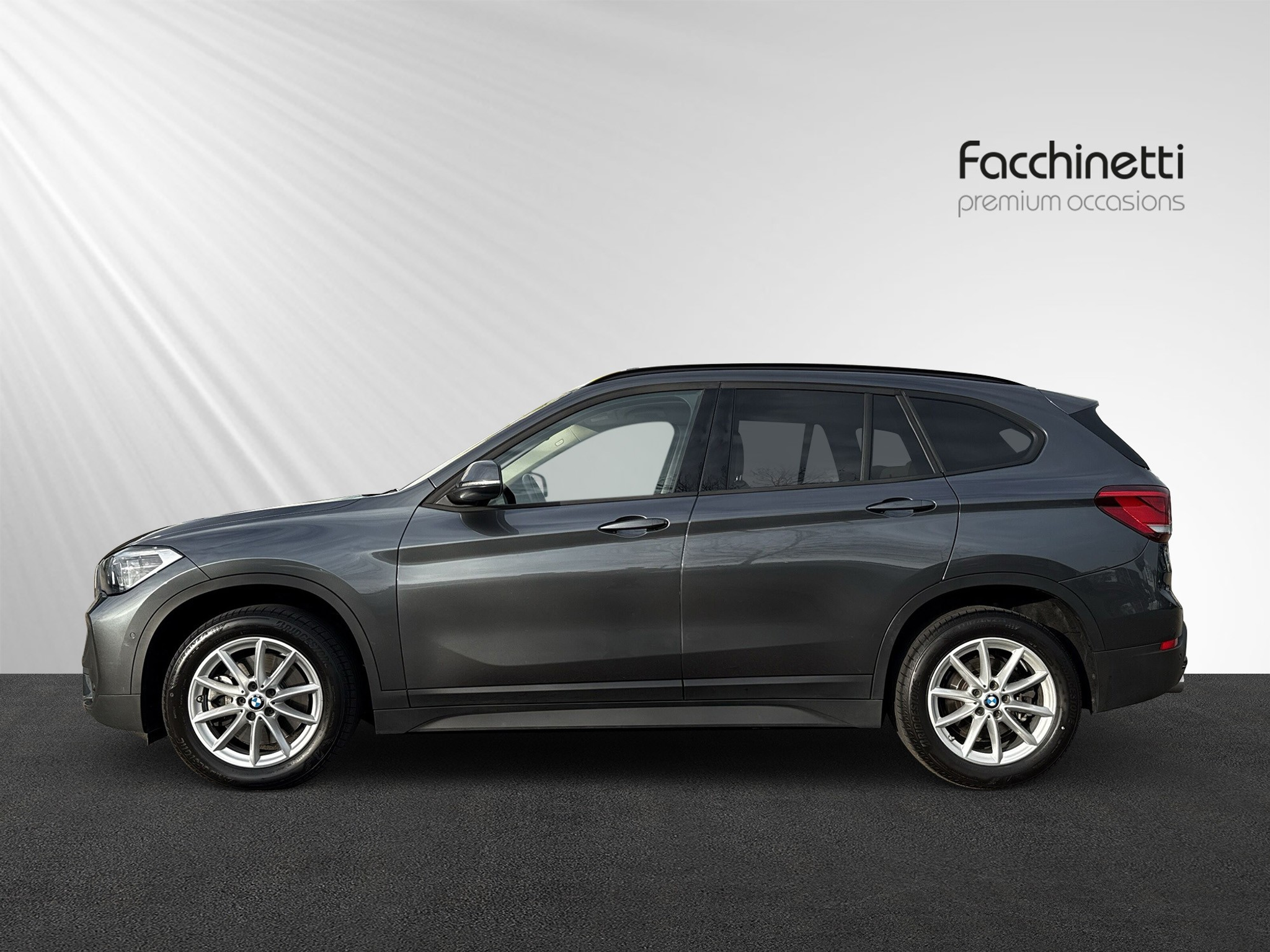 listing desktop thumbnail image 1