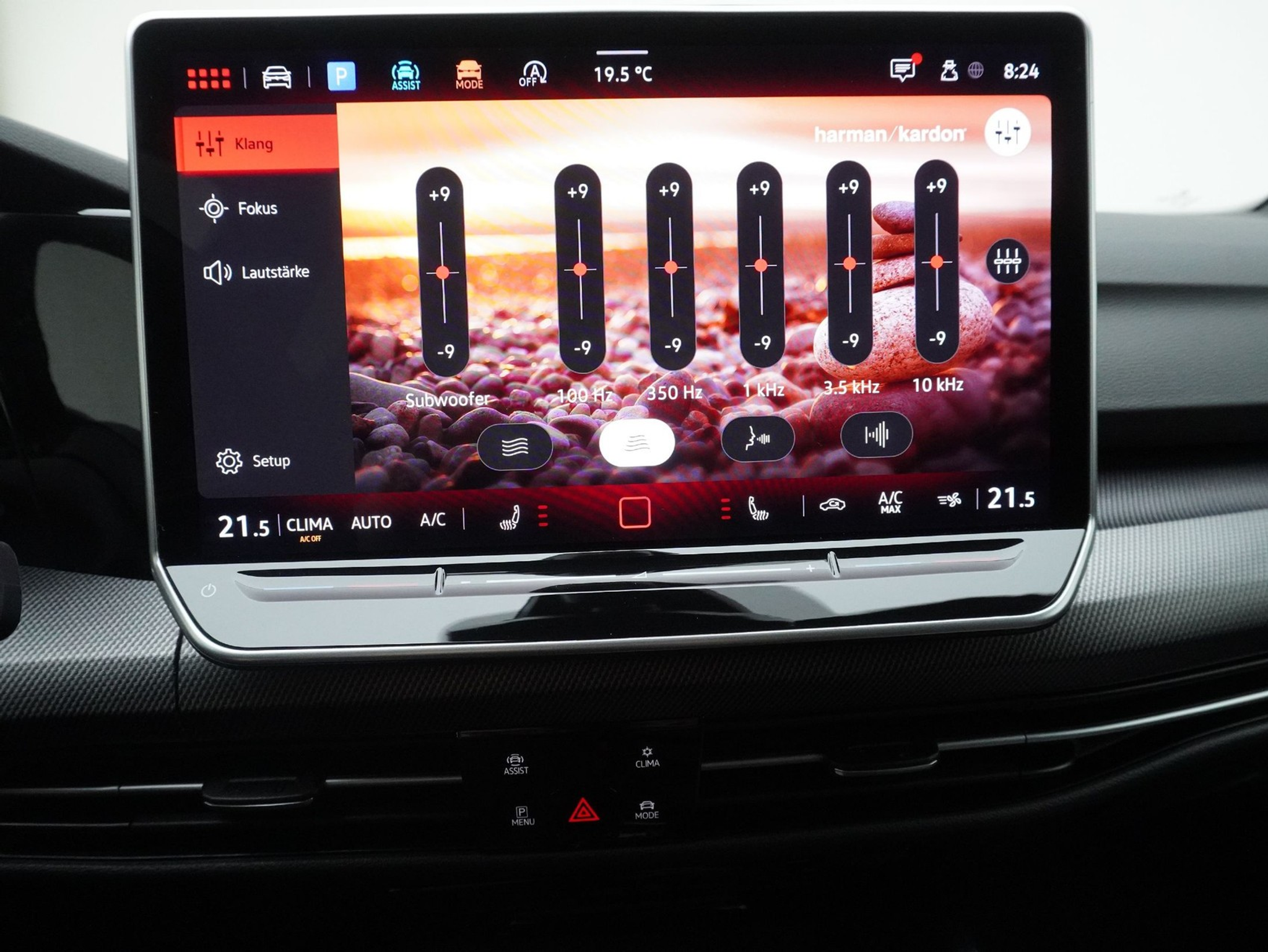 listing desktop thumbnail image 23