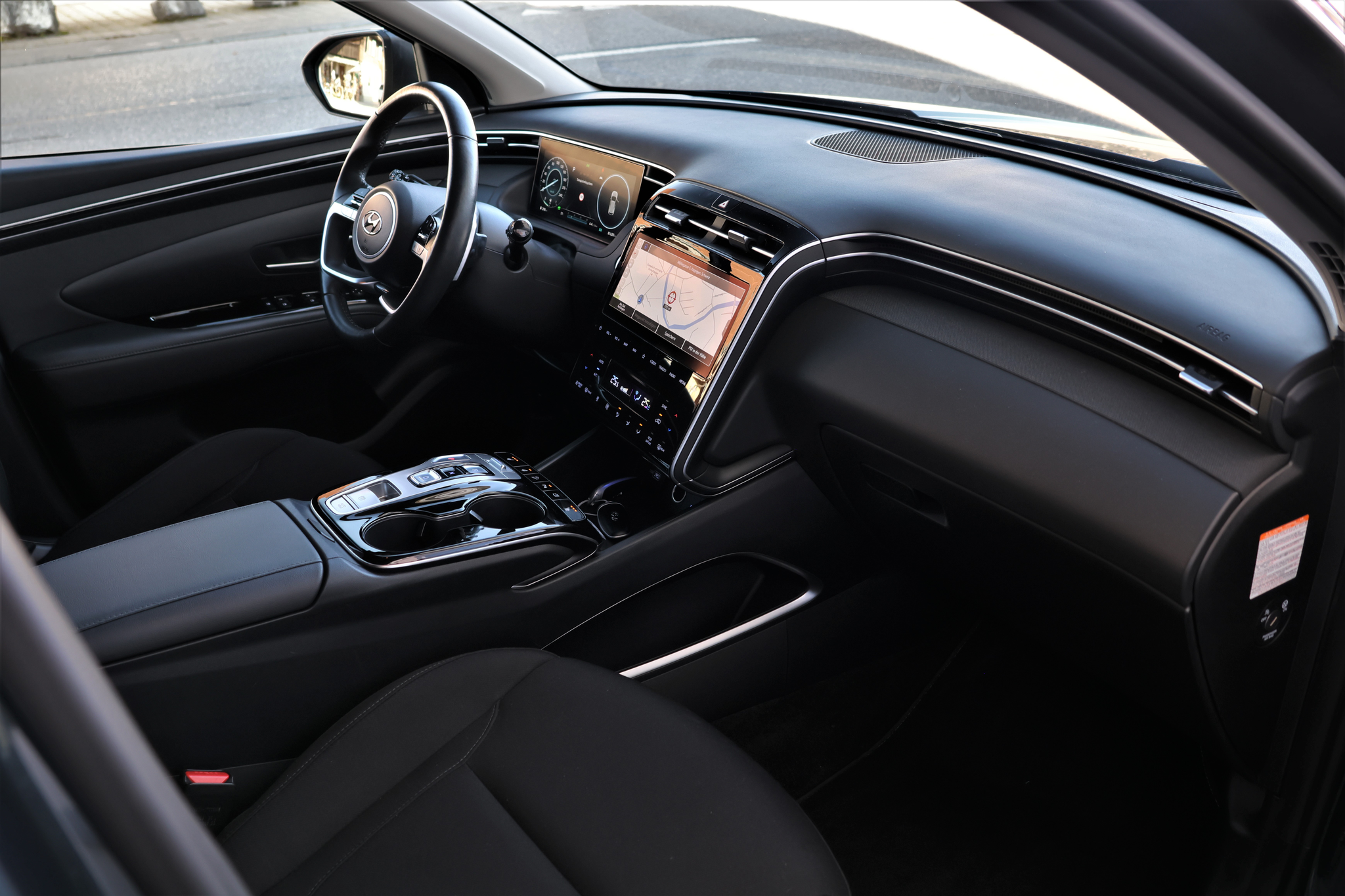 listing desktop thumbnail image 15