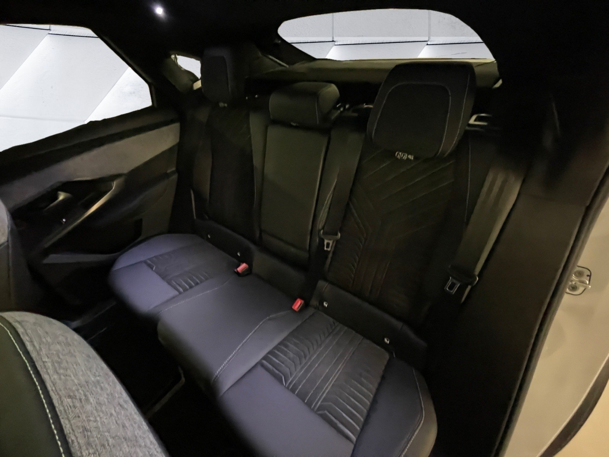 listing desktop thumbnail image 14