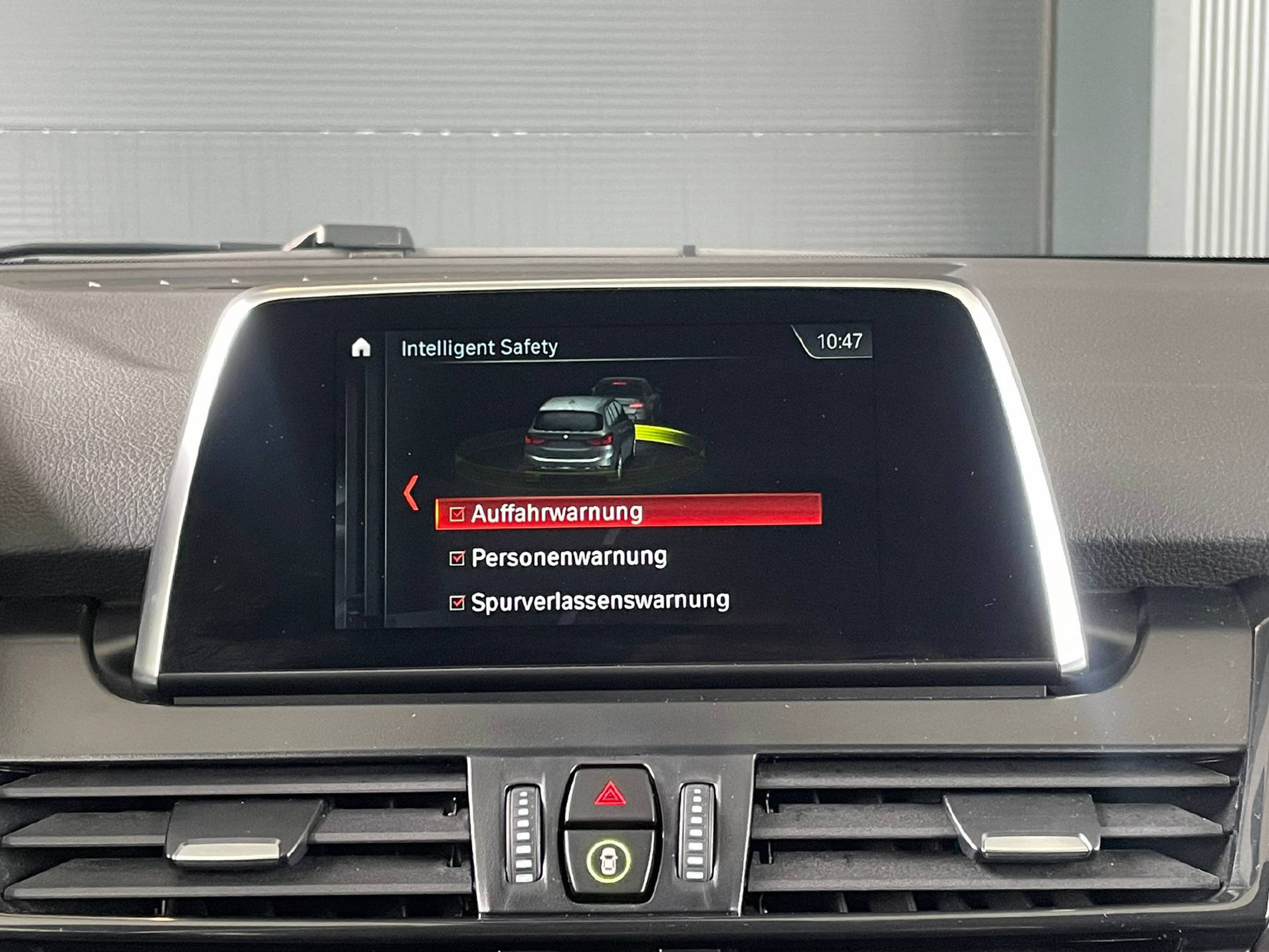 listing desktop thumbnail image 12