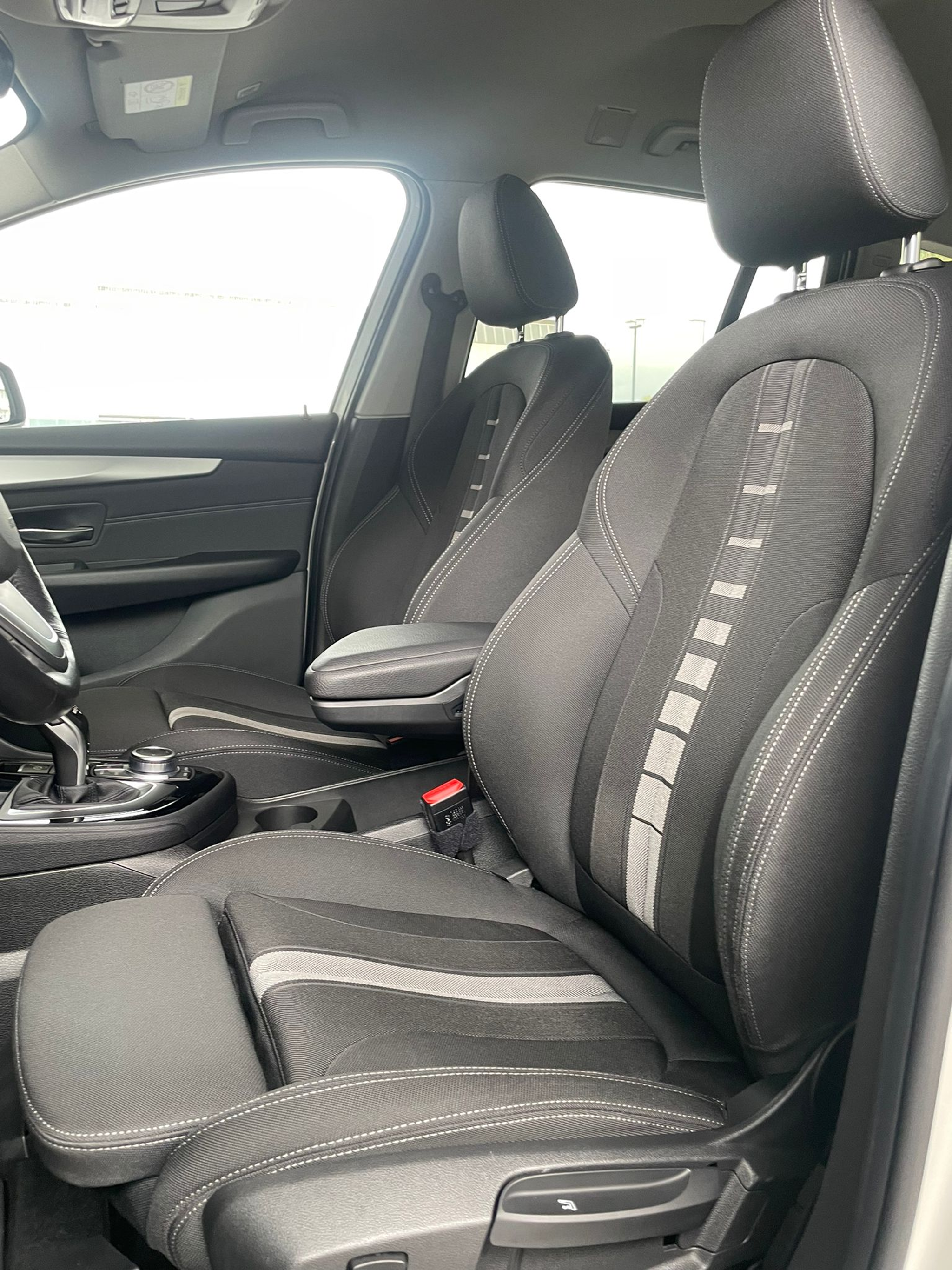 listing desktop thumbnail image 5