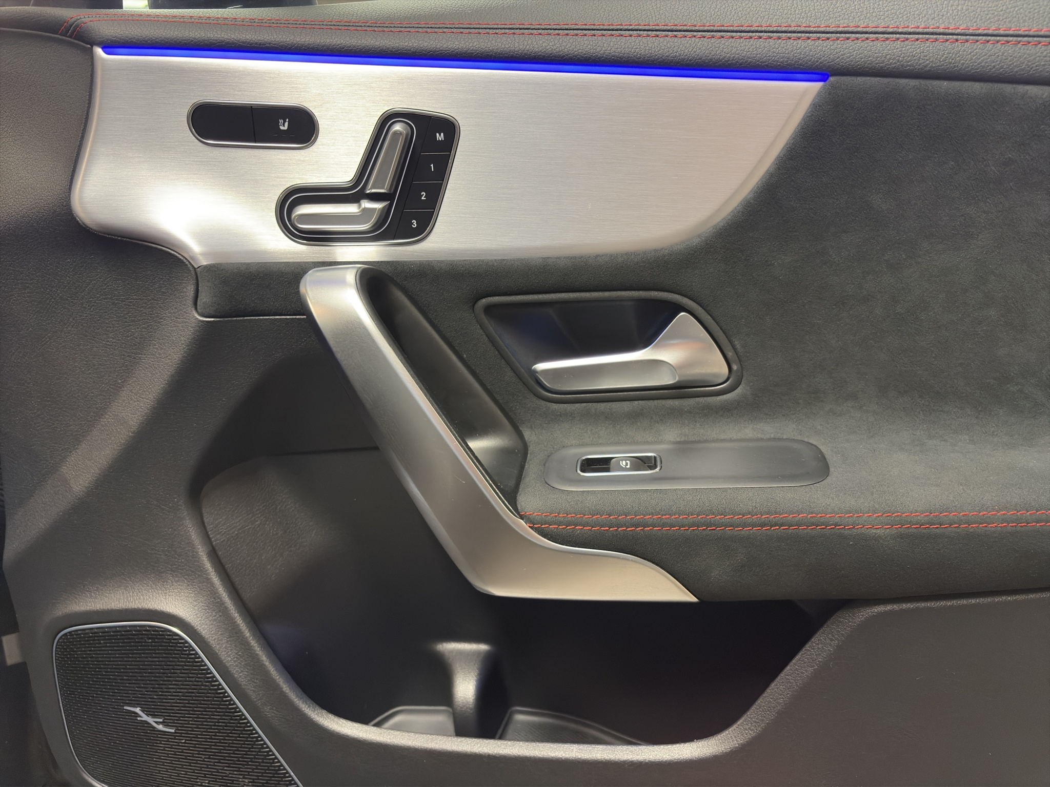 listing desktop thumbnail image 19