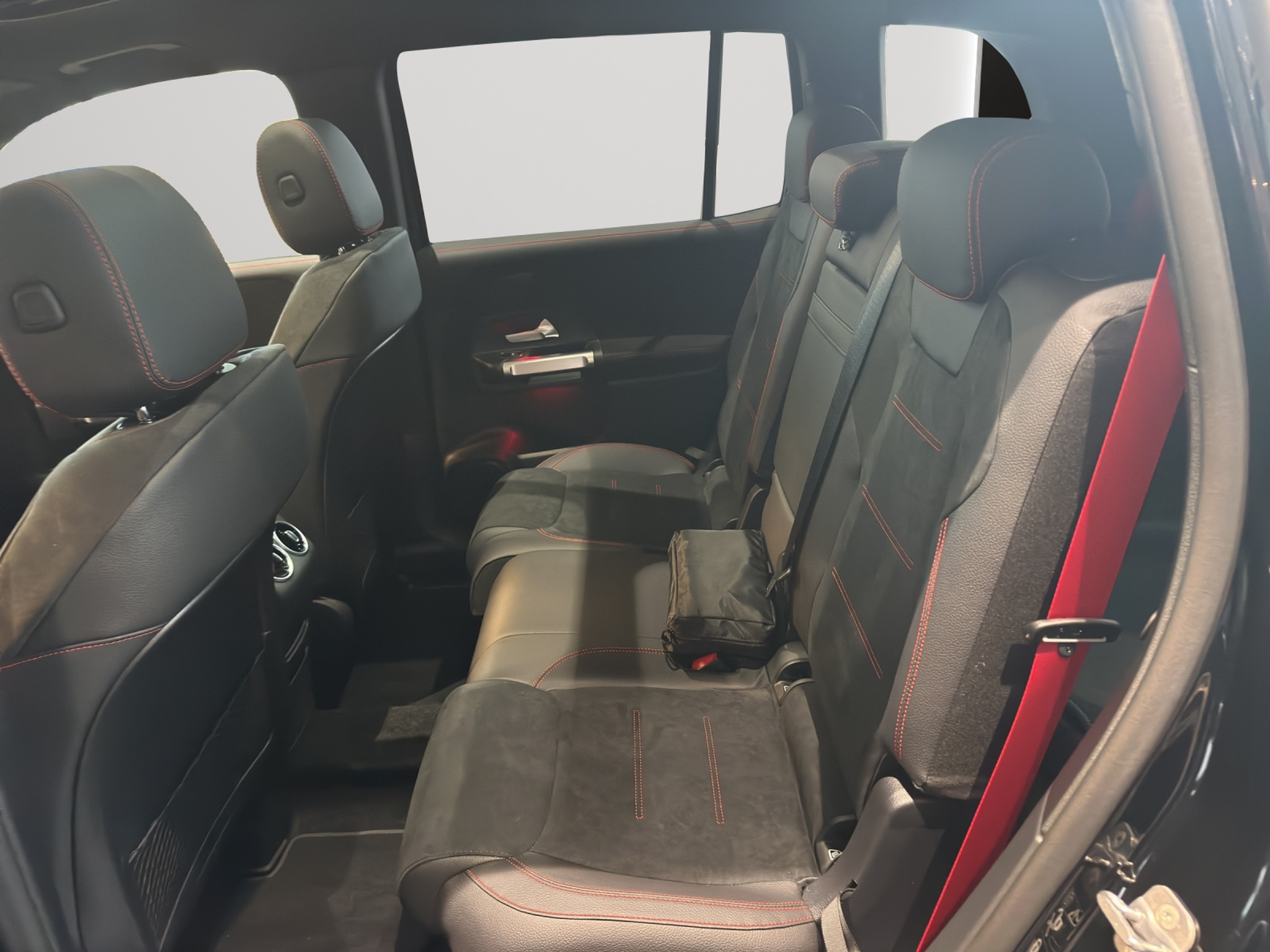 listing desktop thumbnail image 8