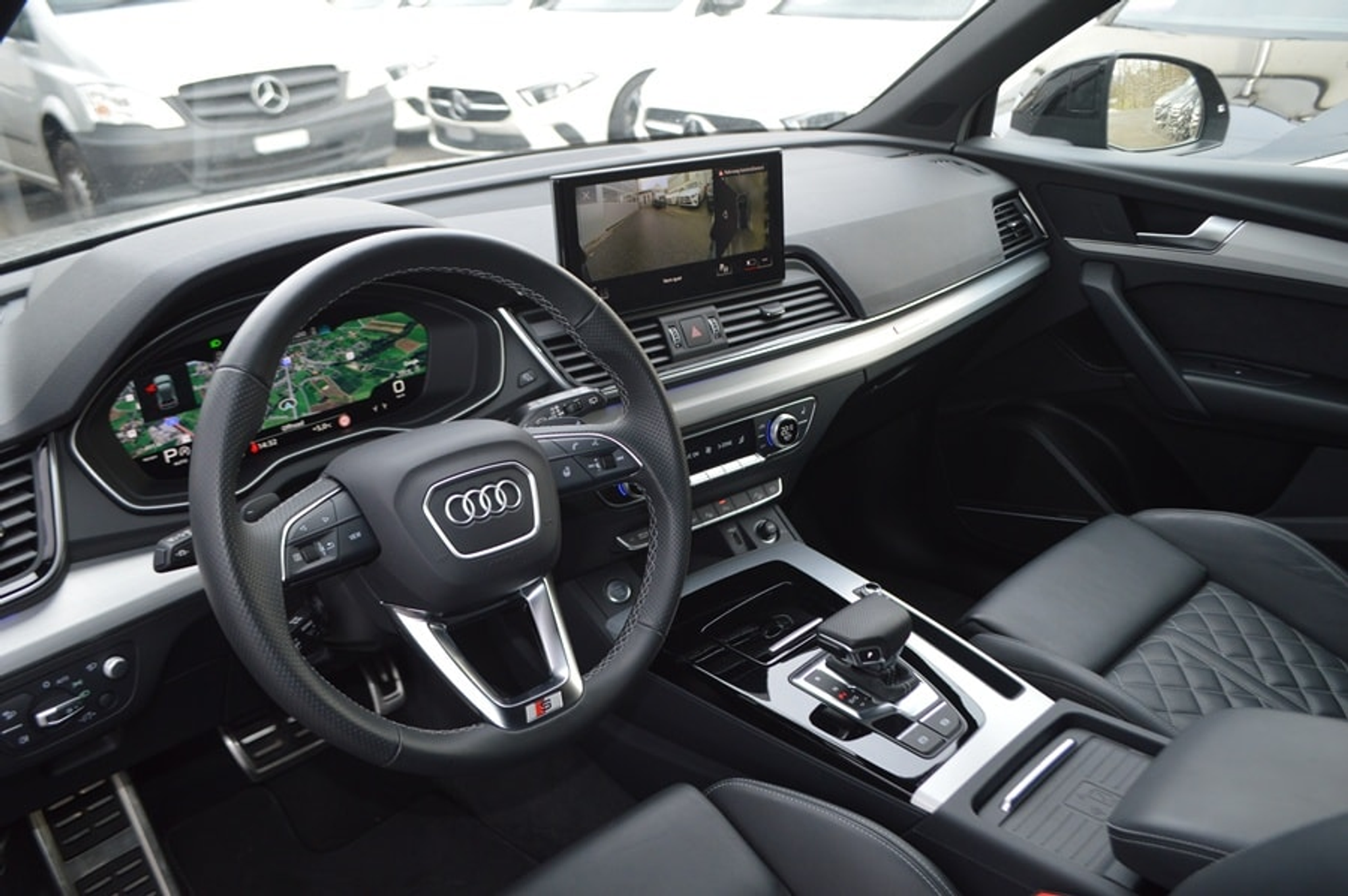 listing desktop thumbnail image 5