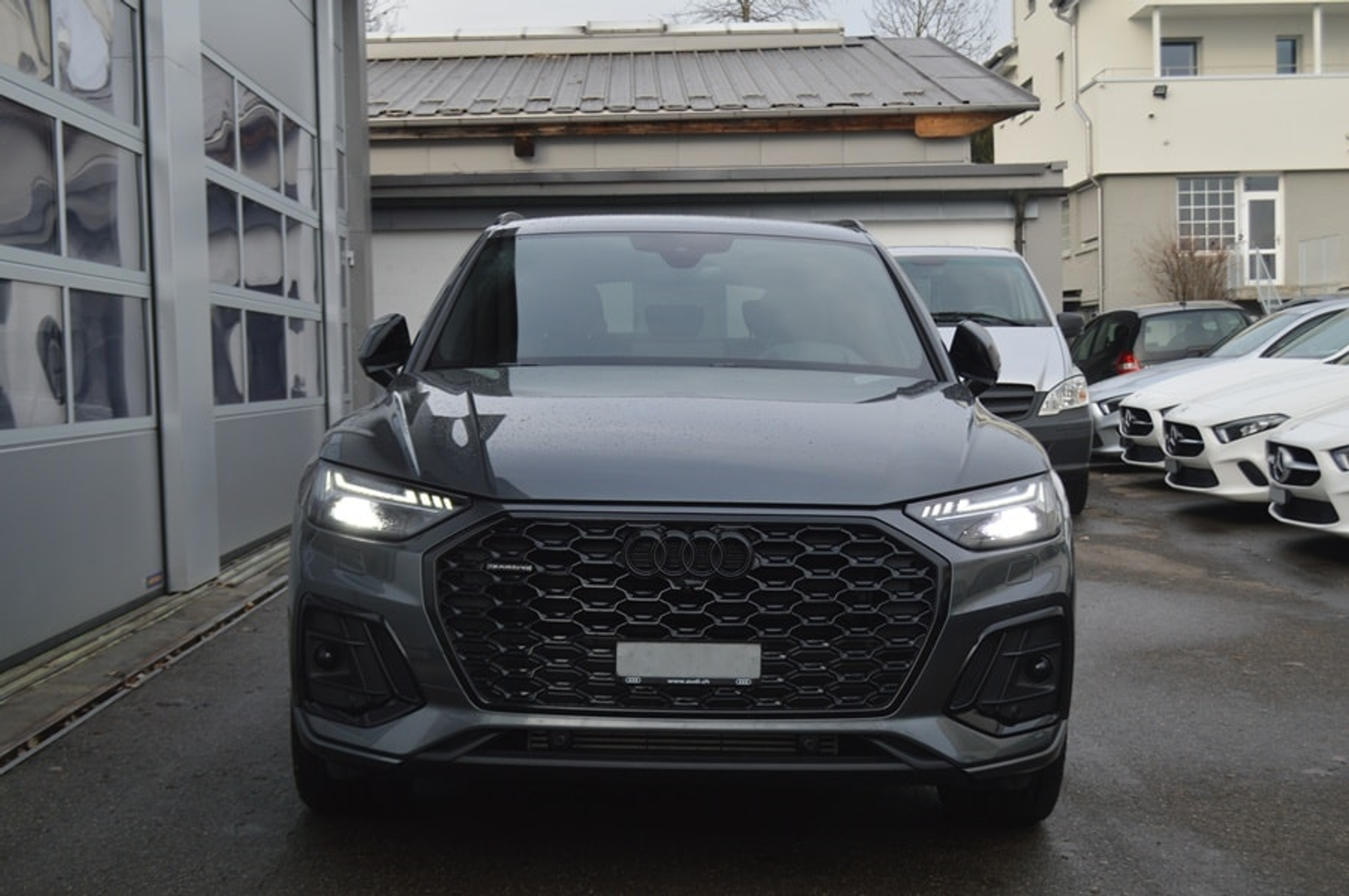 listing desktop thumbnail image 1