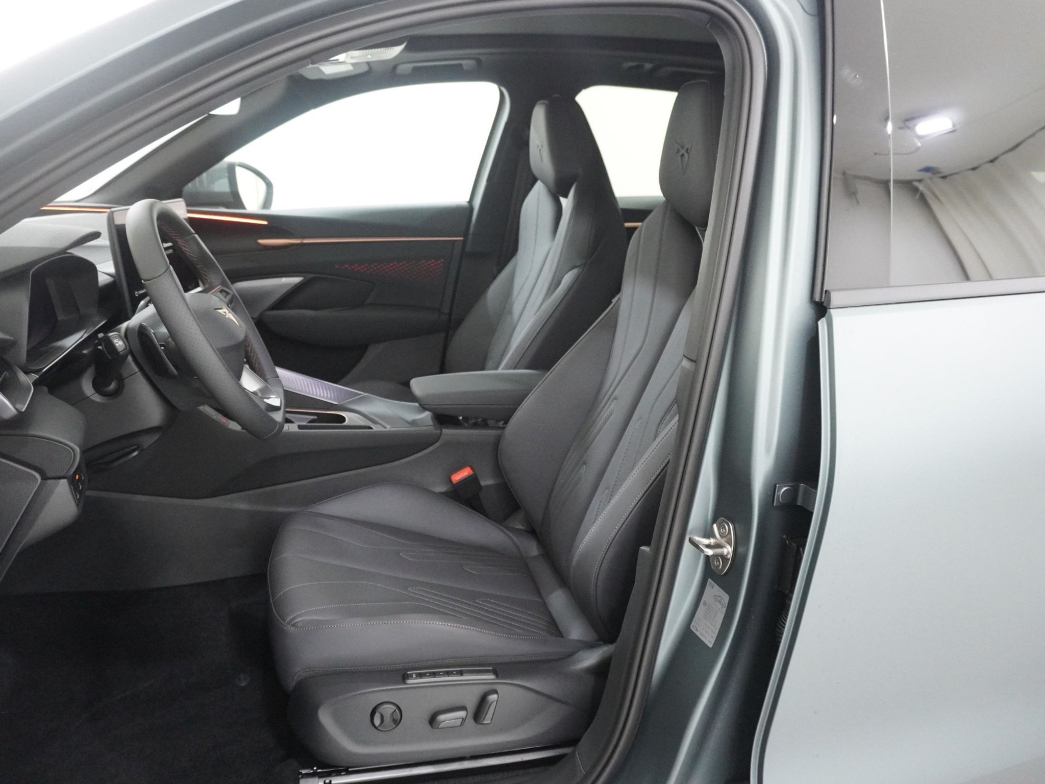 listing desktop thumbnail image 14