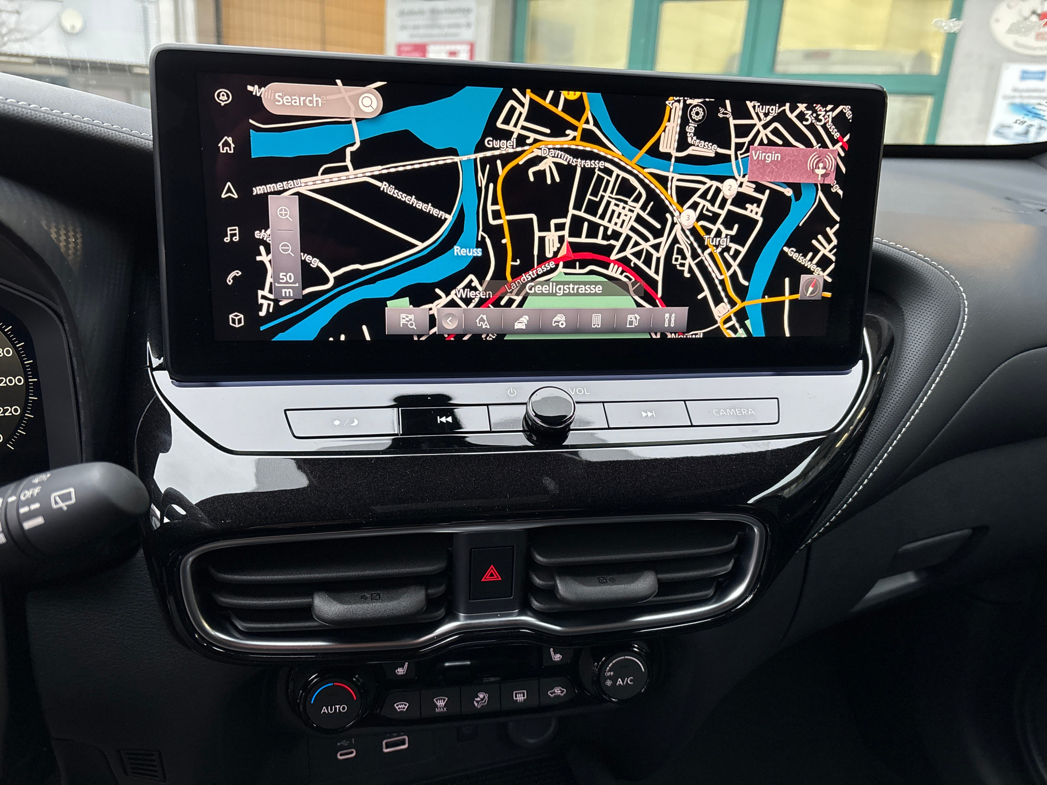 listing desktop thumbnail image 12