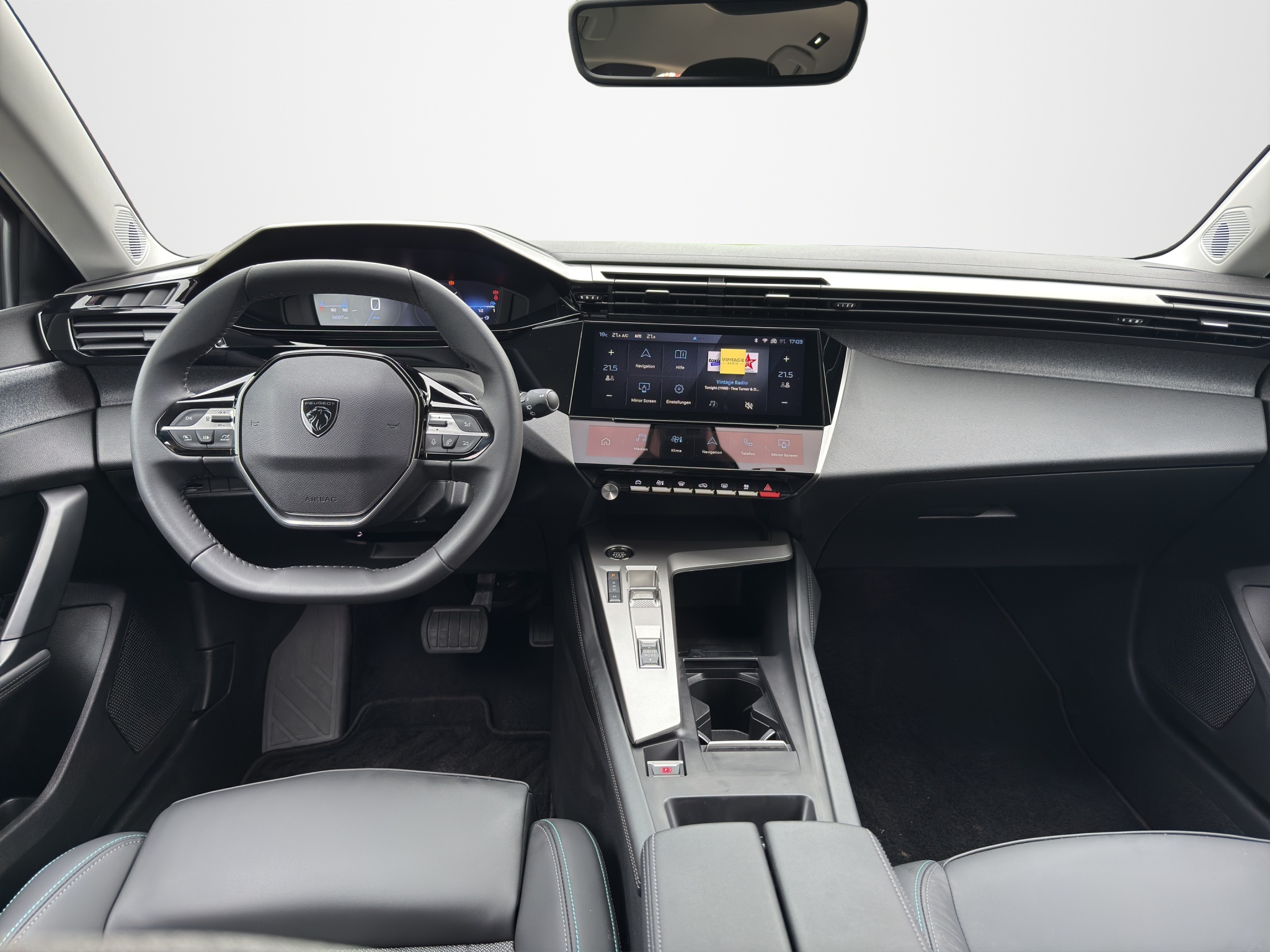 listing desktop thumbnail image 6