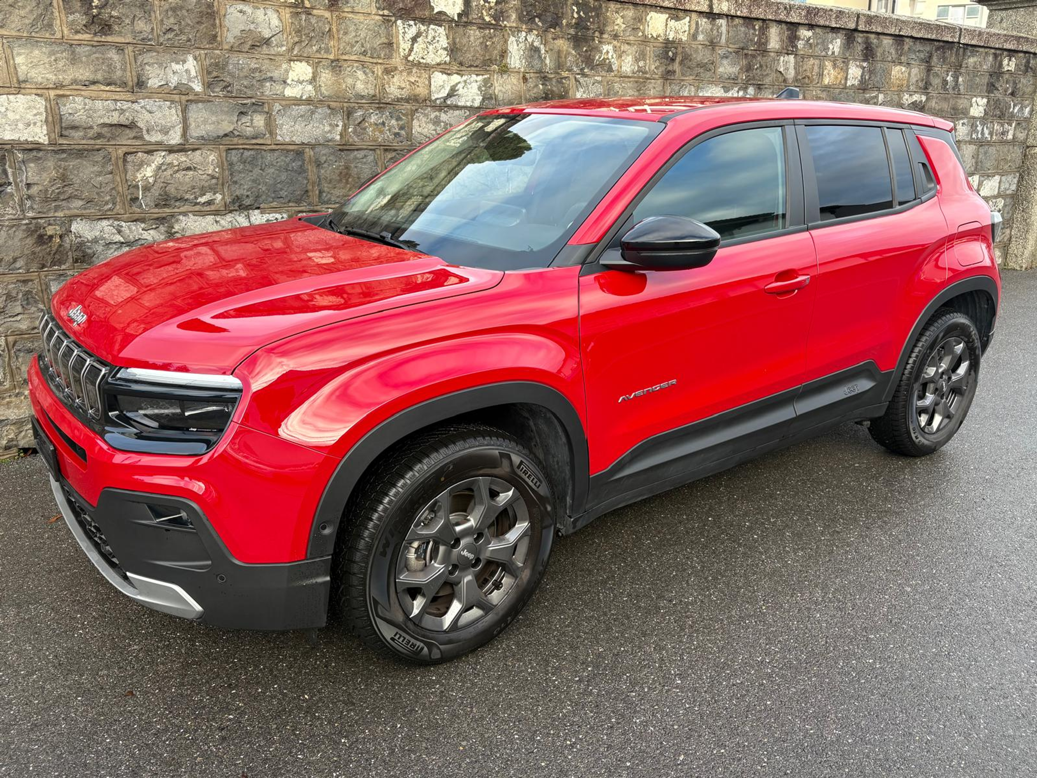 listing desktop thumbnail image 1