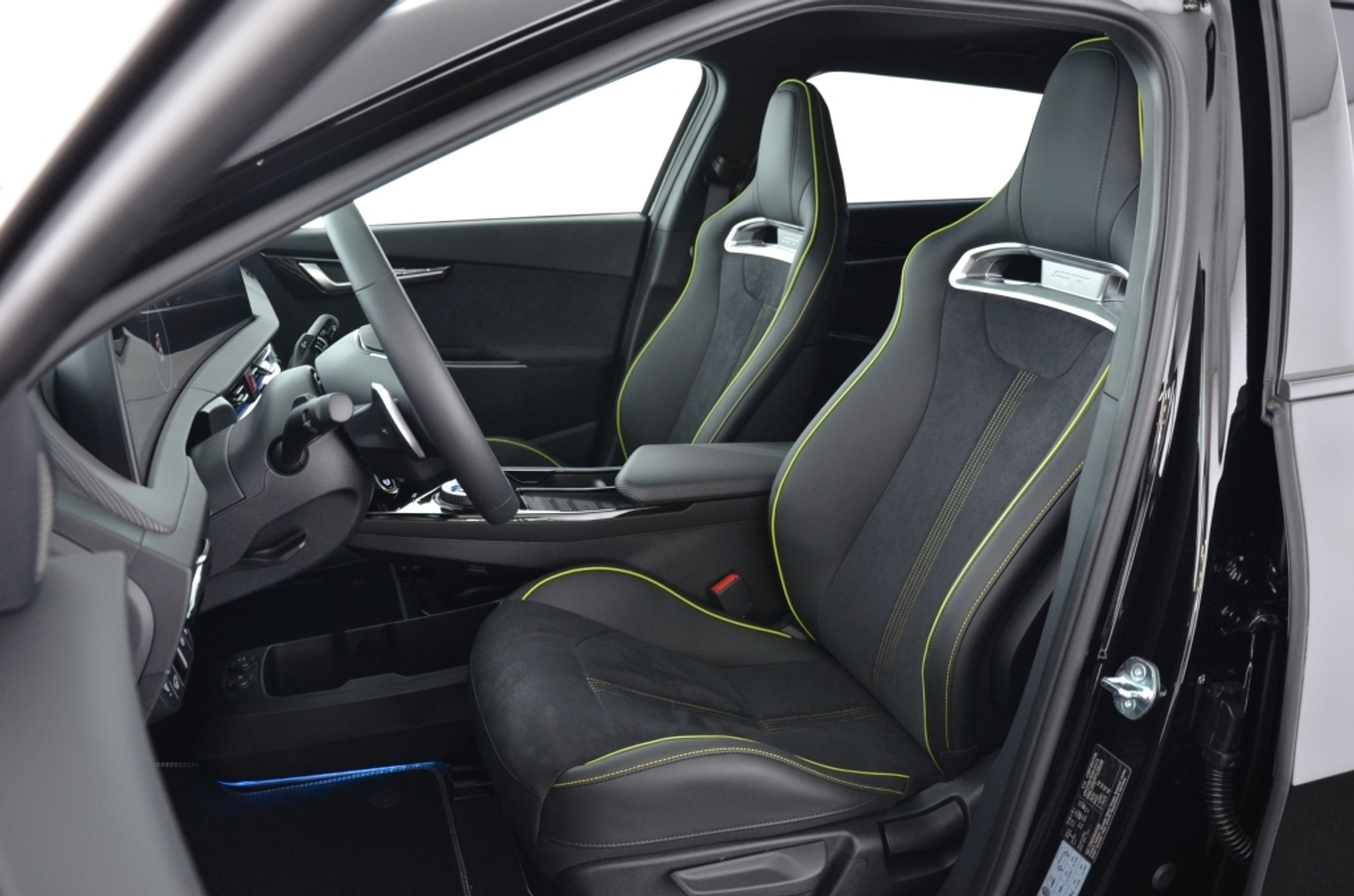 listing desktop thumbnail image 14