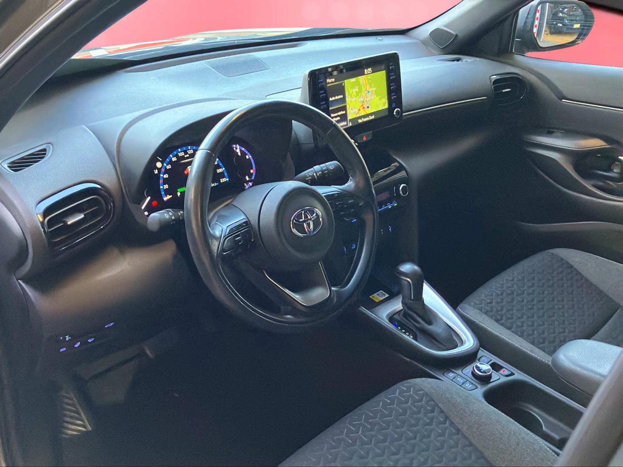 listing desktop thumbnail image 4