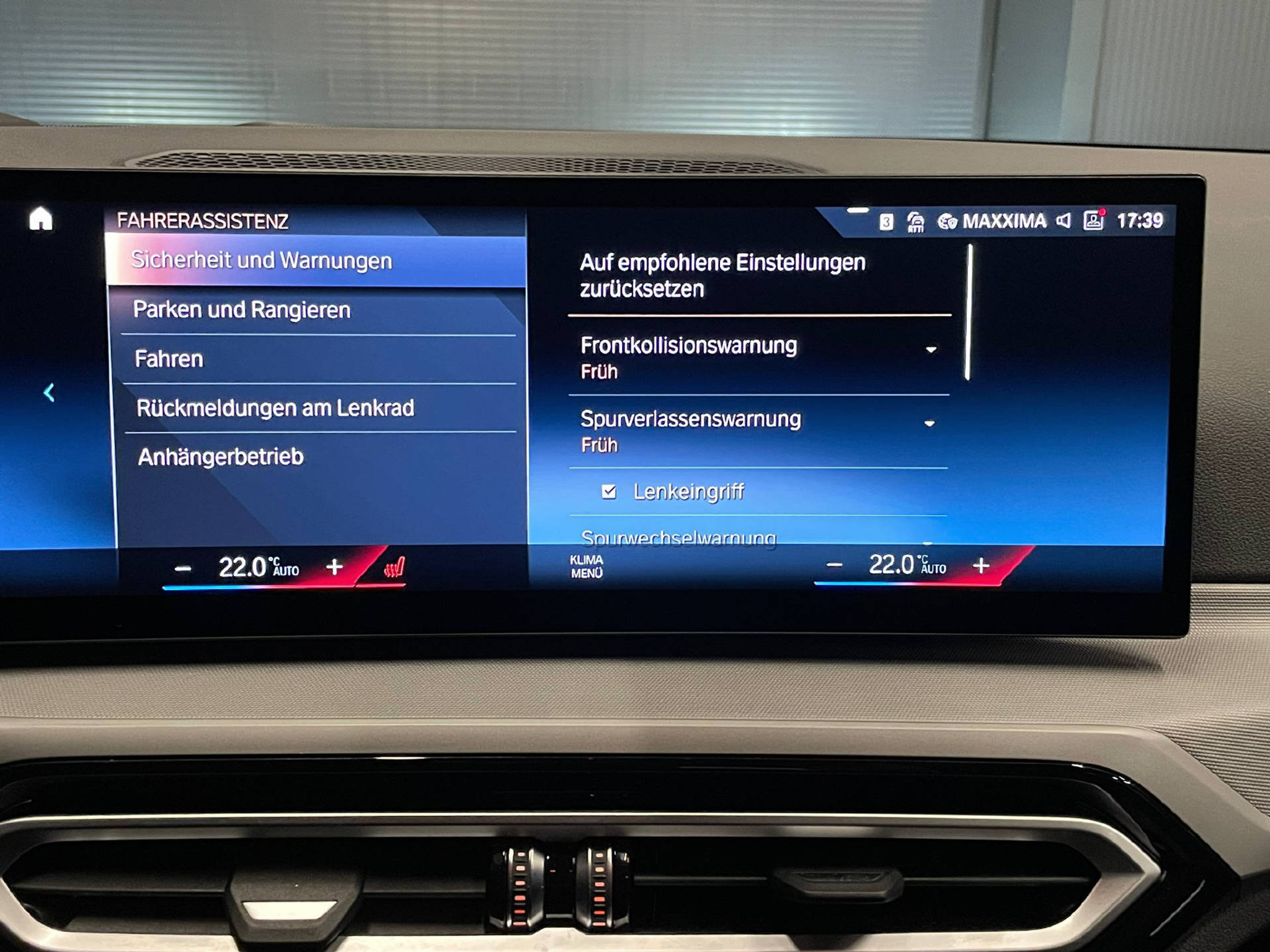 listing desktop thumbnail image 10