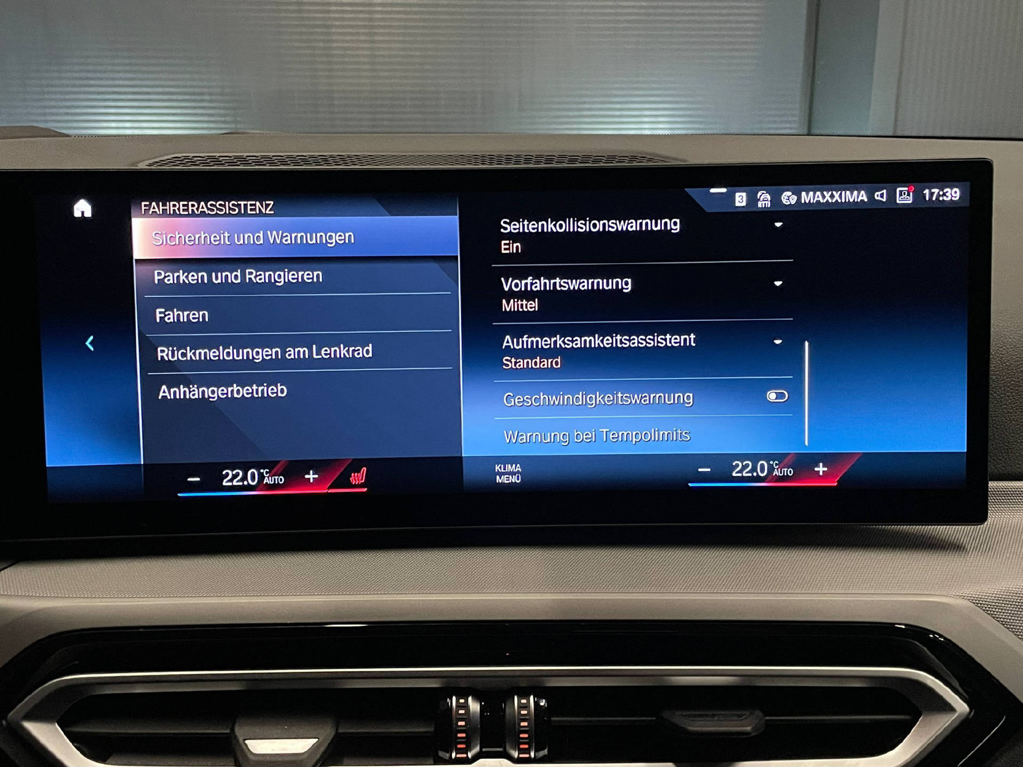 listing desktop thumbnail image 11