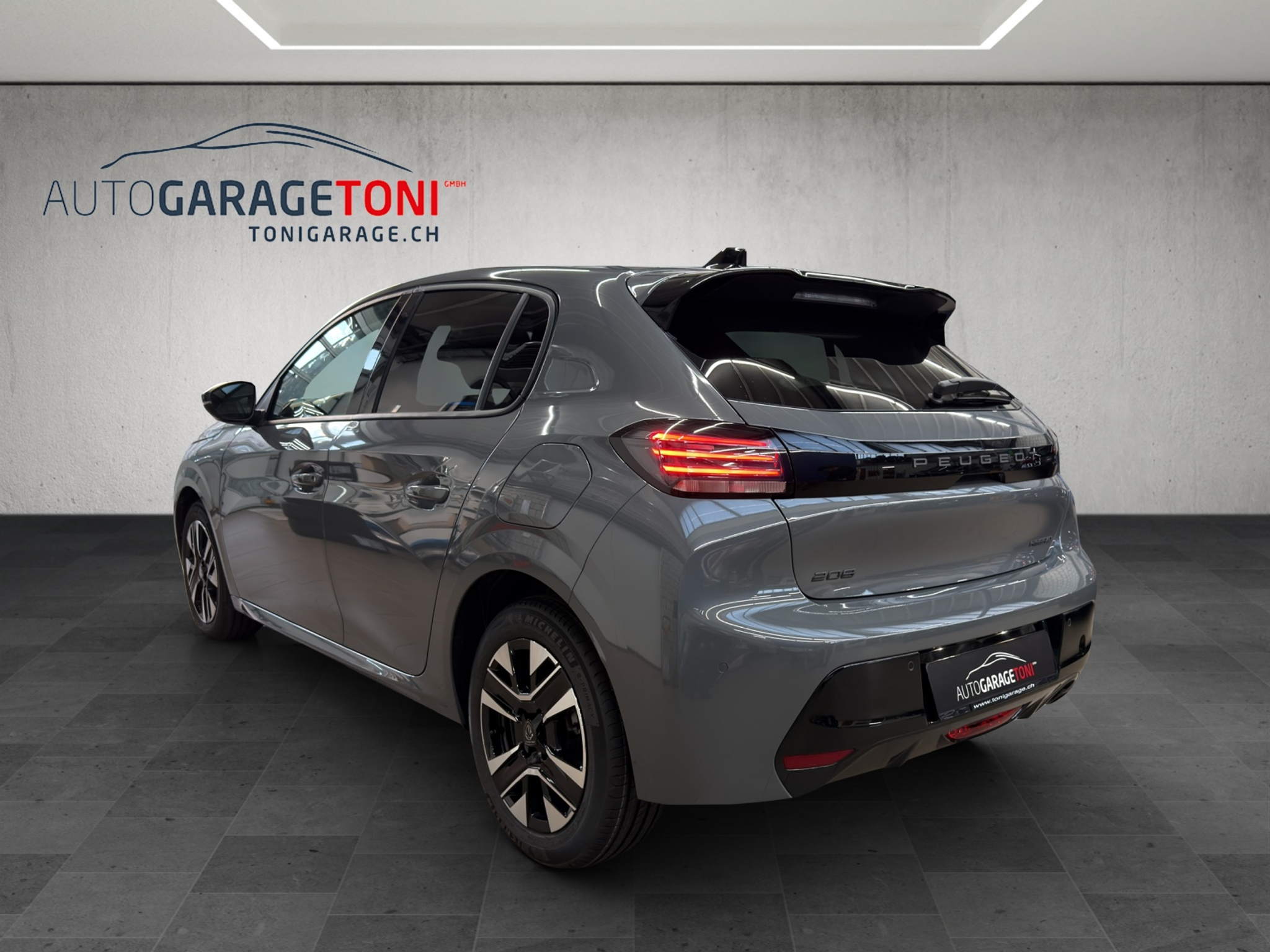 listing desktop thumbnail image 7