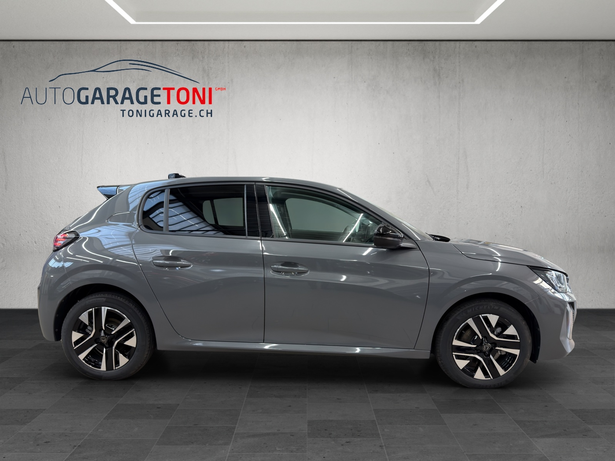 listing desktop thumbnail image 5