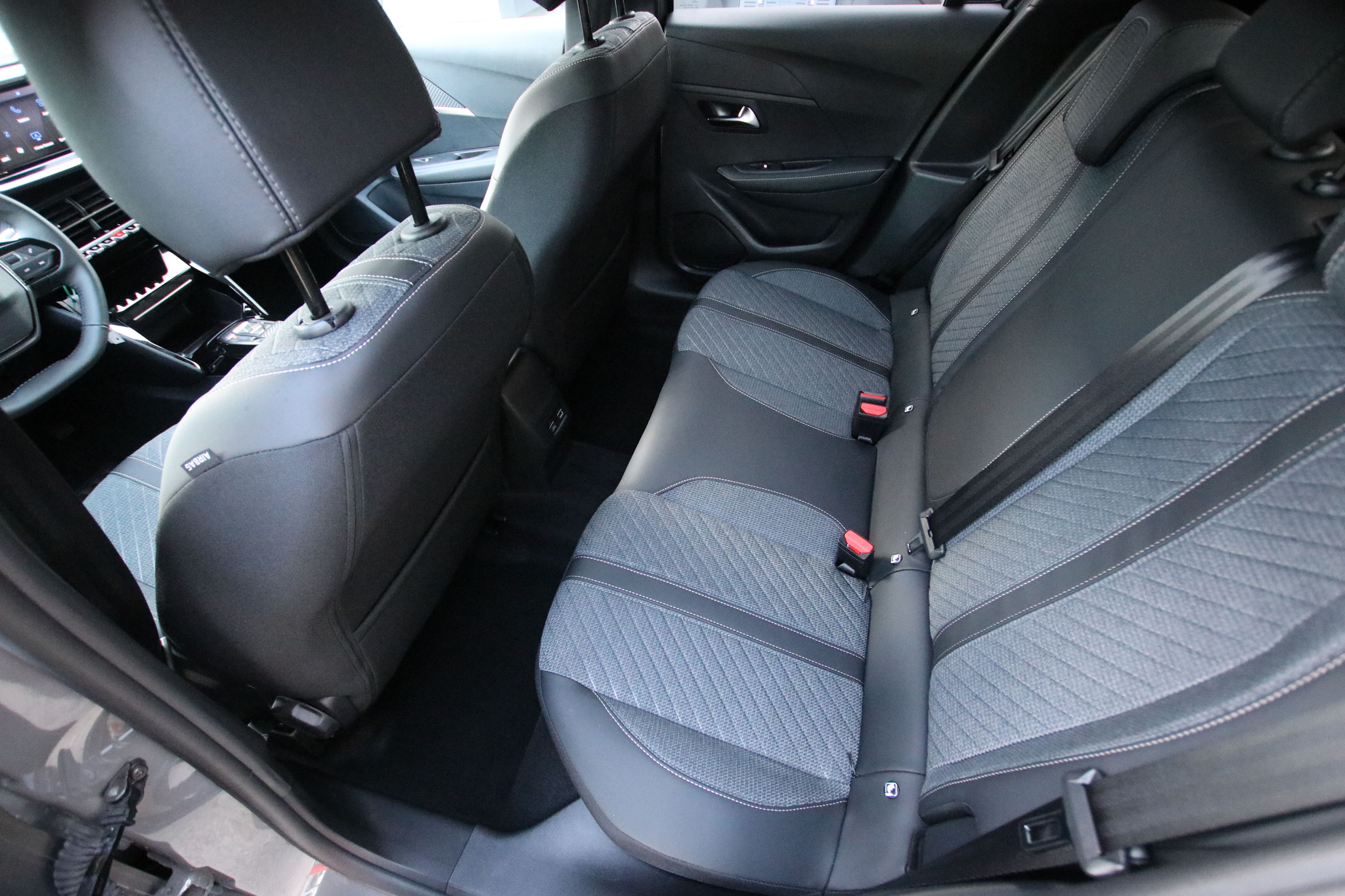 listing desktop thumbnail image 14