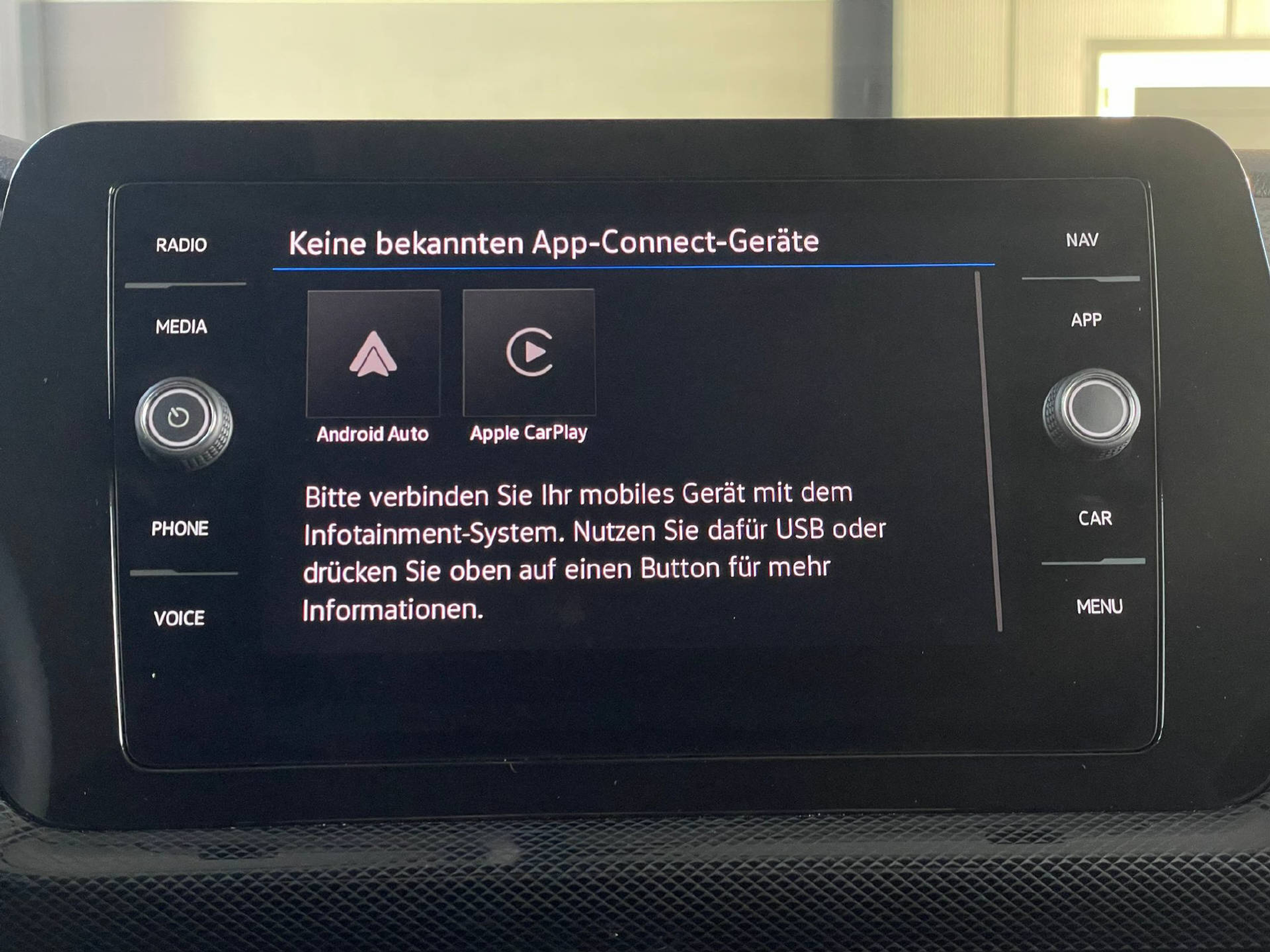 listing desktop thumbnail image 12