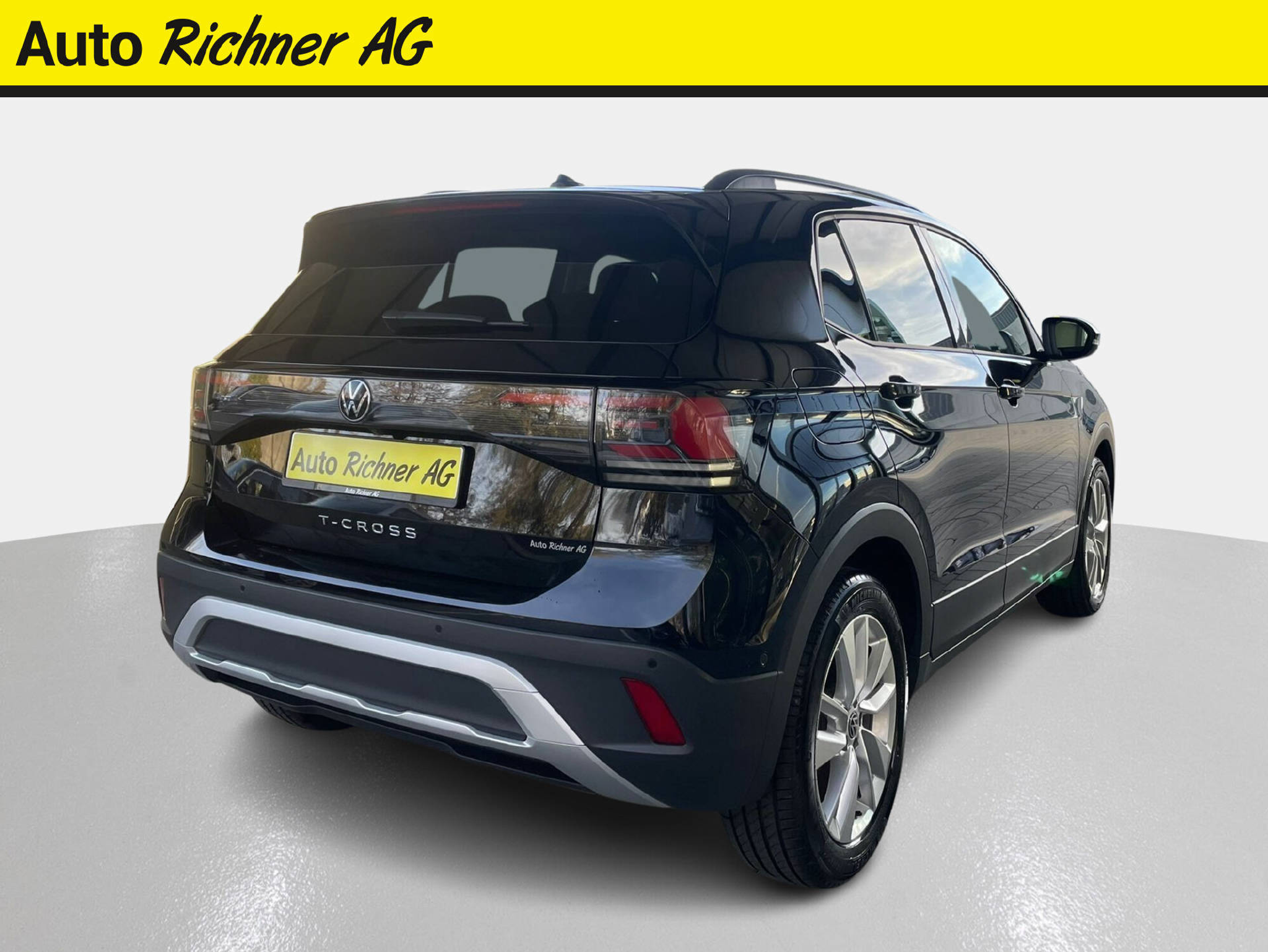 listing desktop thumbnail image 3