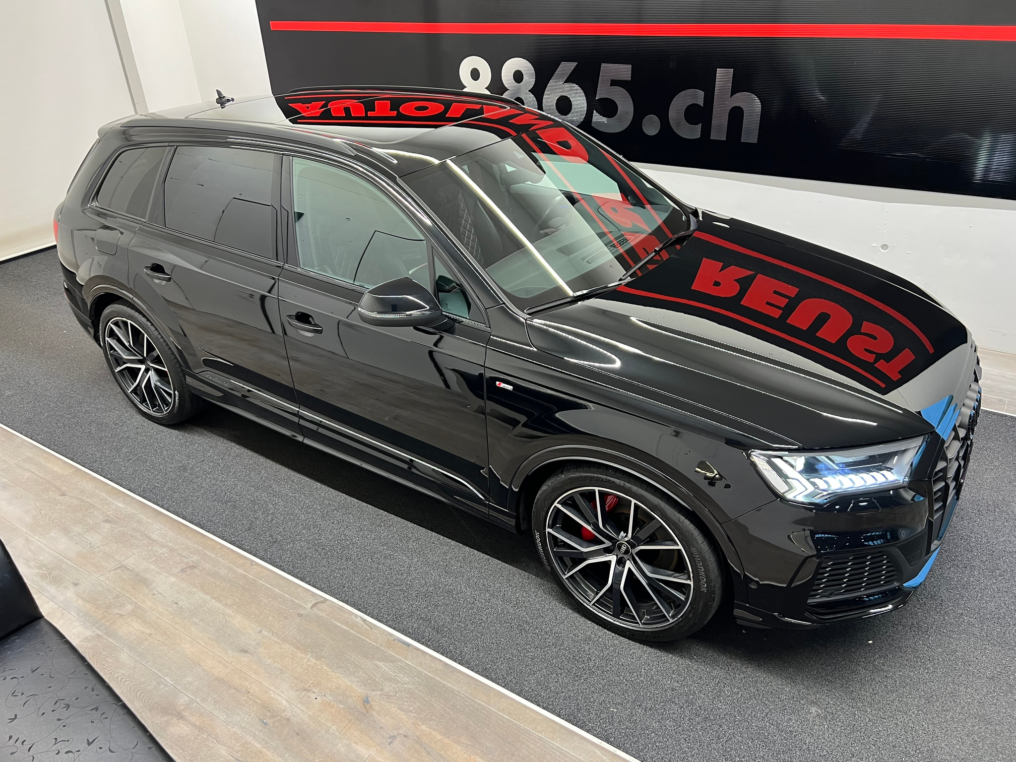 listing desktop thumbnail image 4