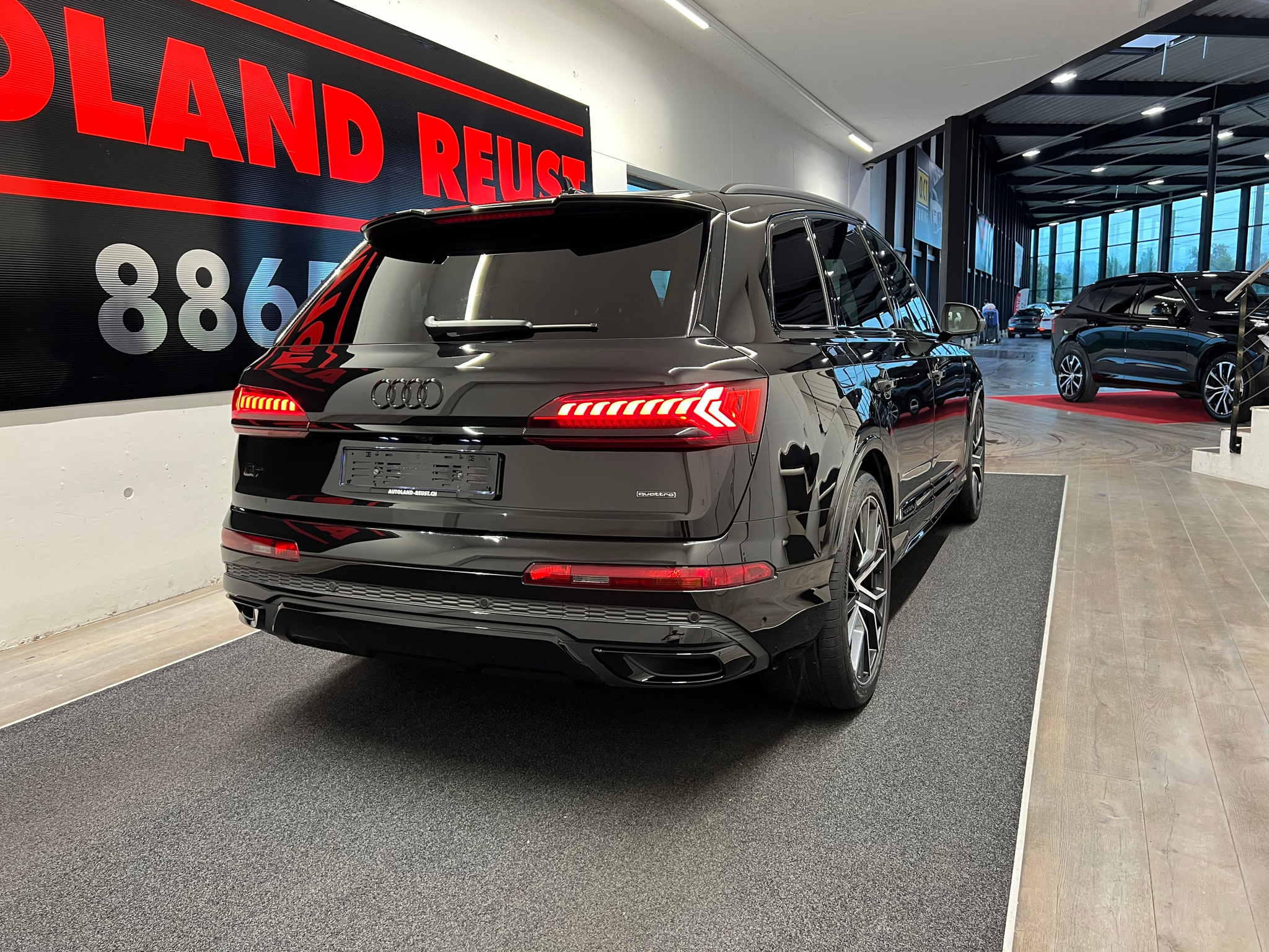 listing desktop thumbnail image 5