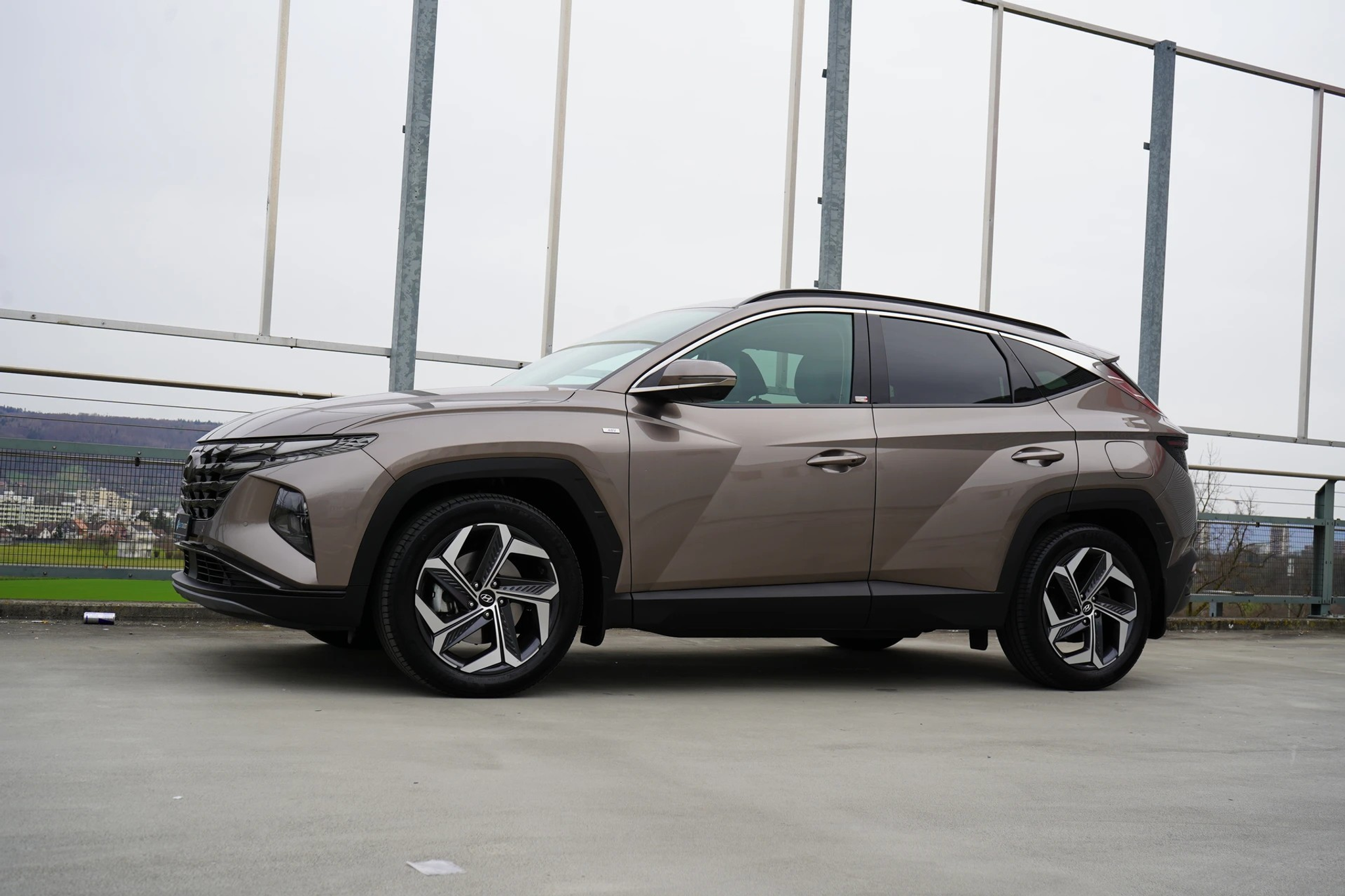 listing desktop thumbnail image 11