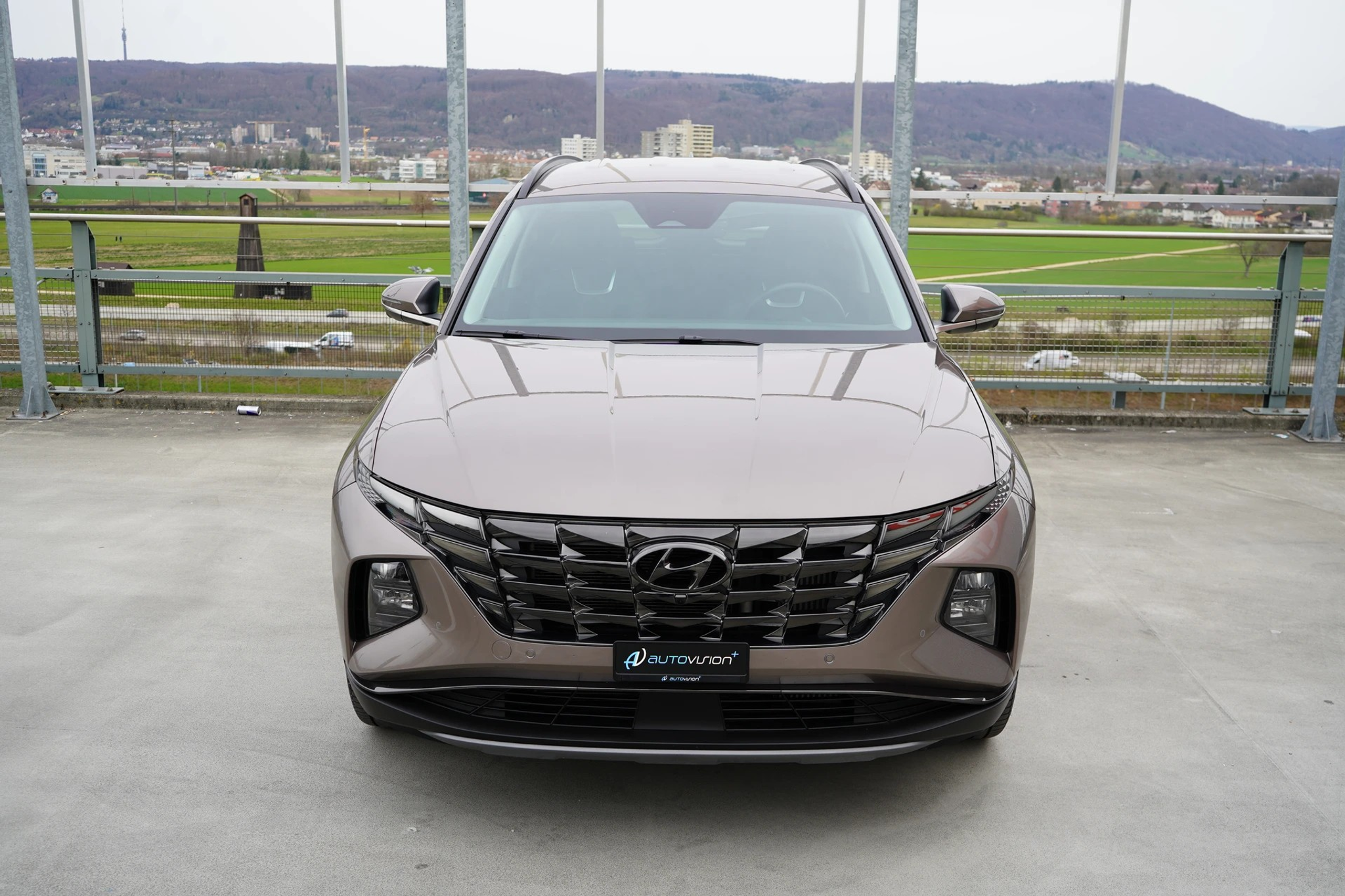 listing desktop thumbnail image 14