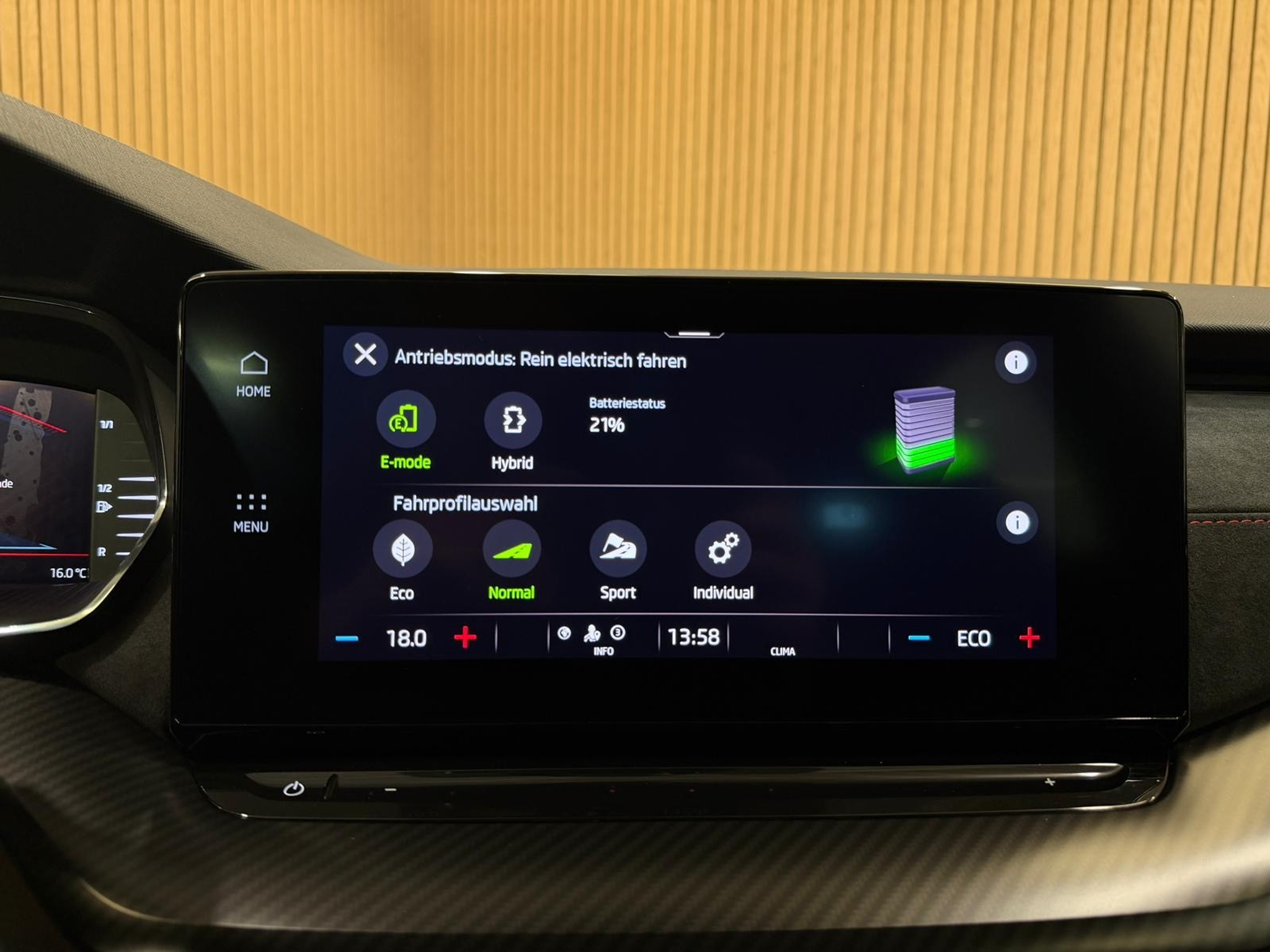 listing desktop thumbnail image 15