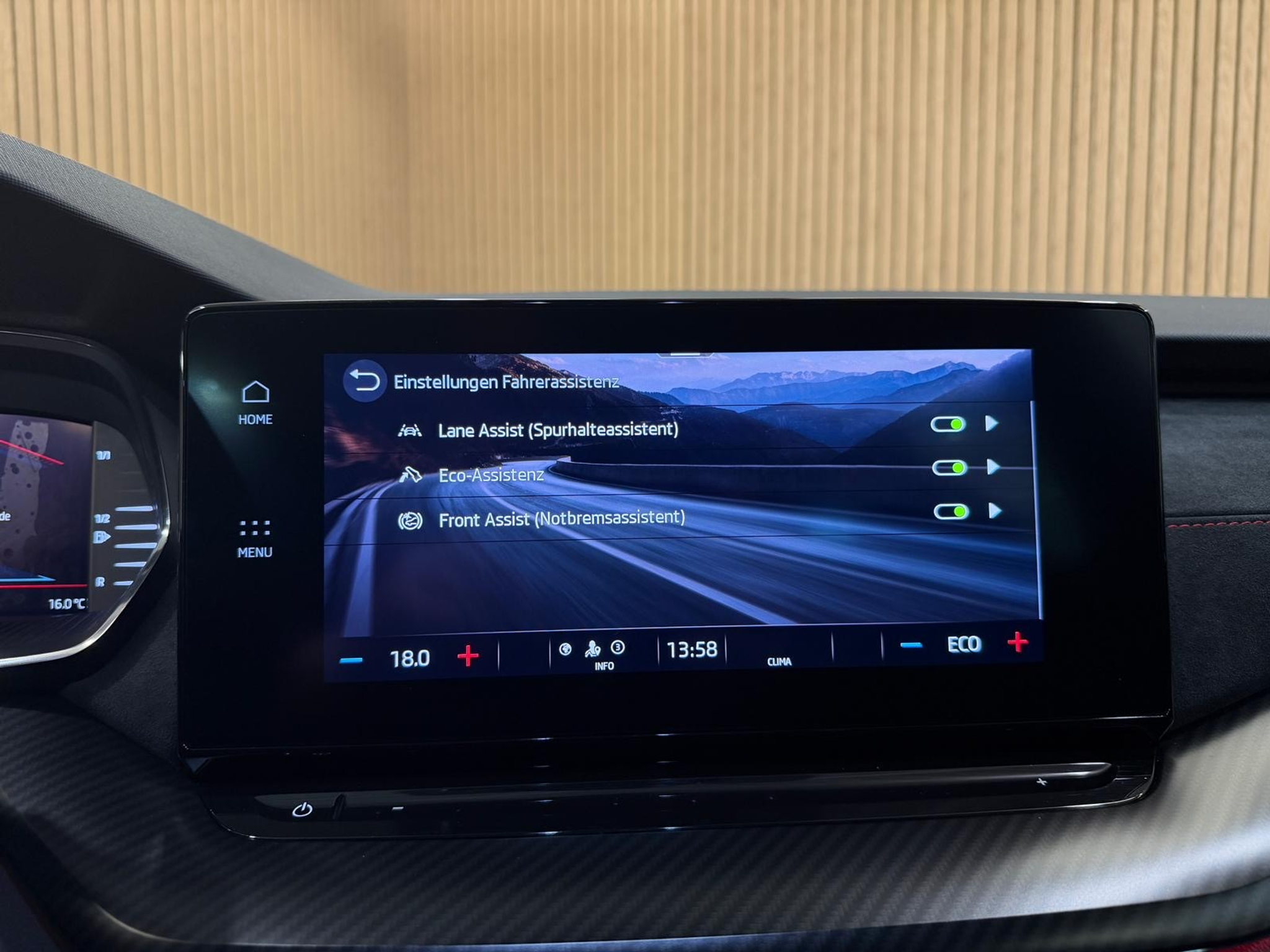 listing desktop thumbnail image 14