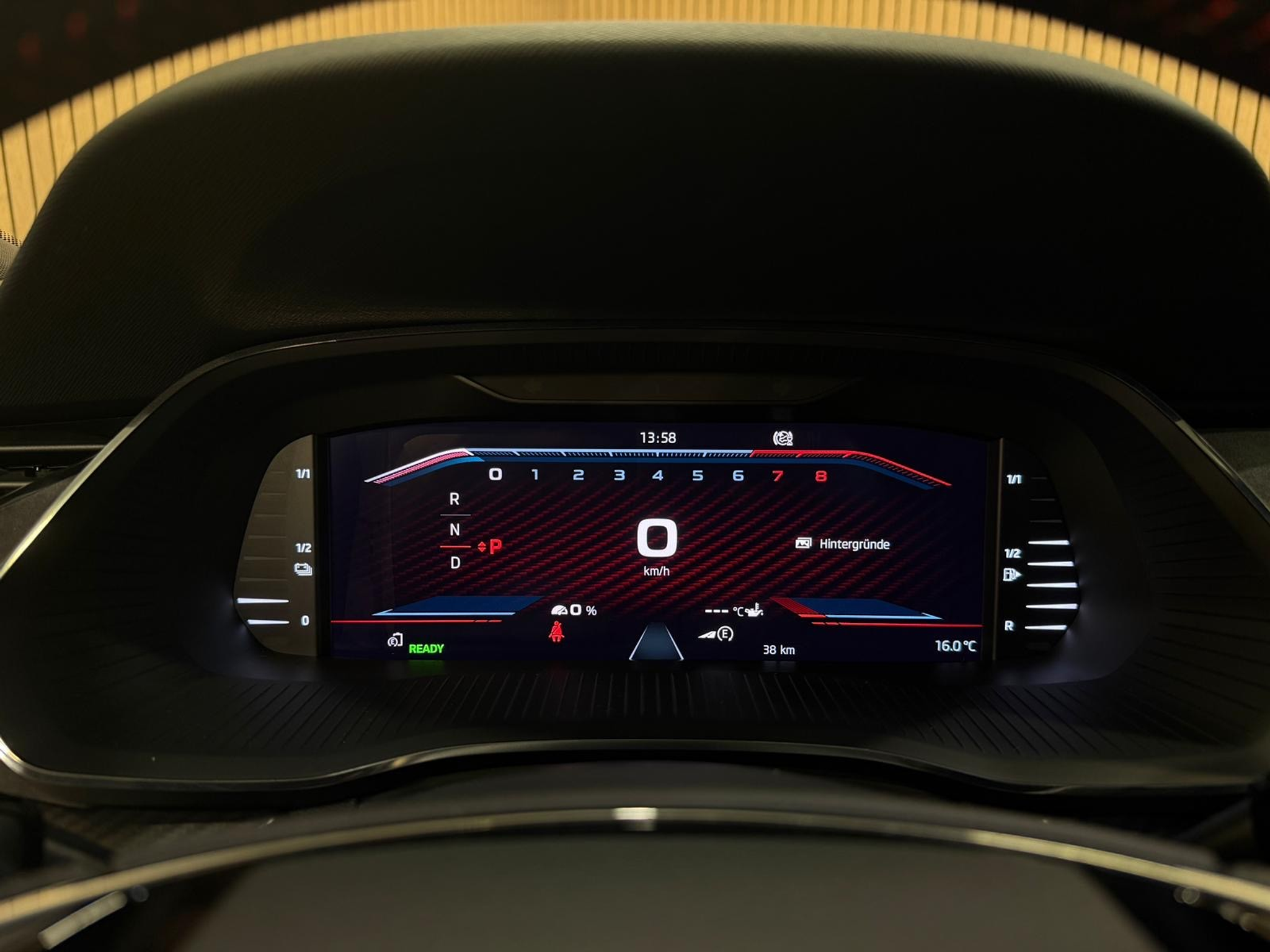 listing desktop thumbnail image 11