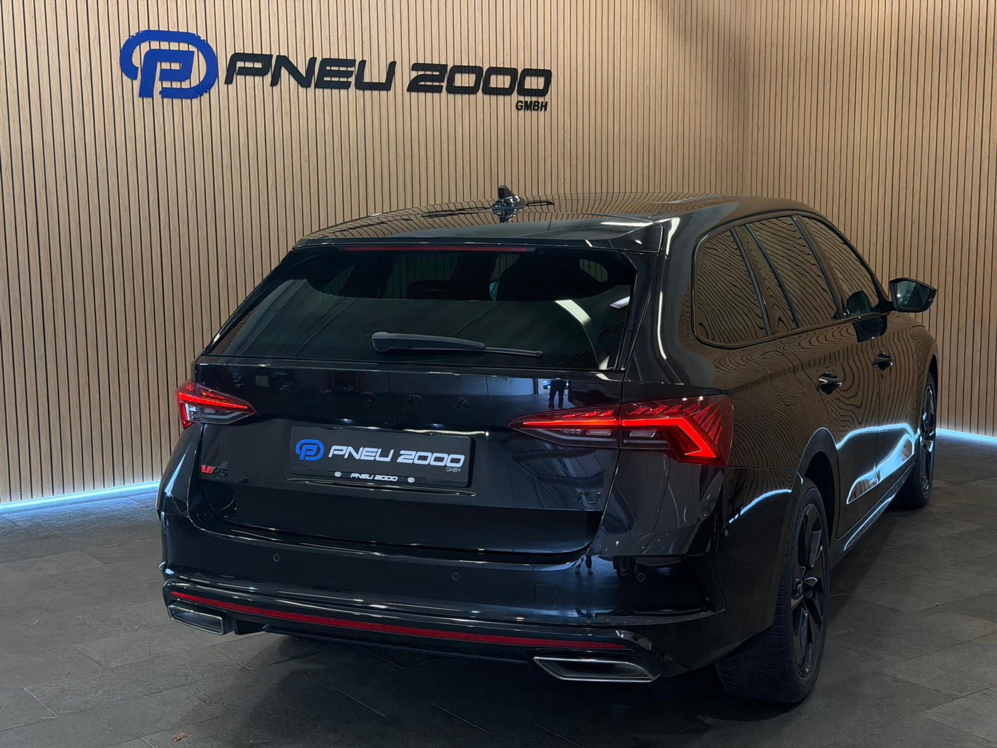 listing desktop thumbnail image 2