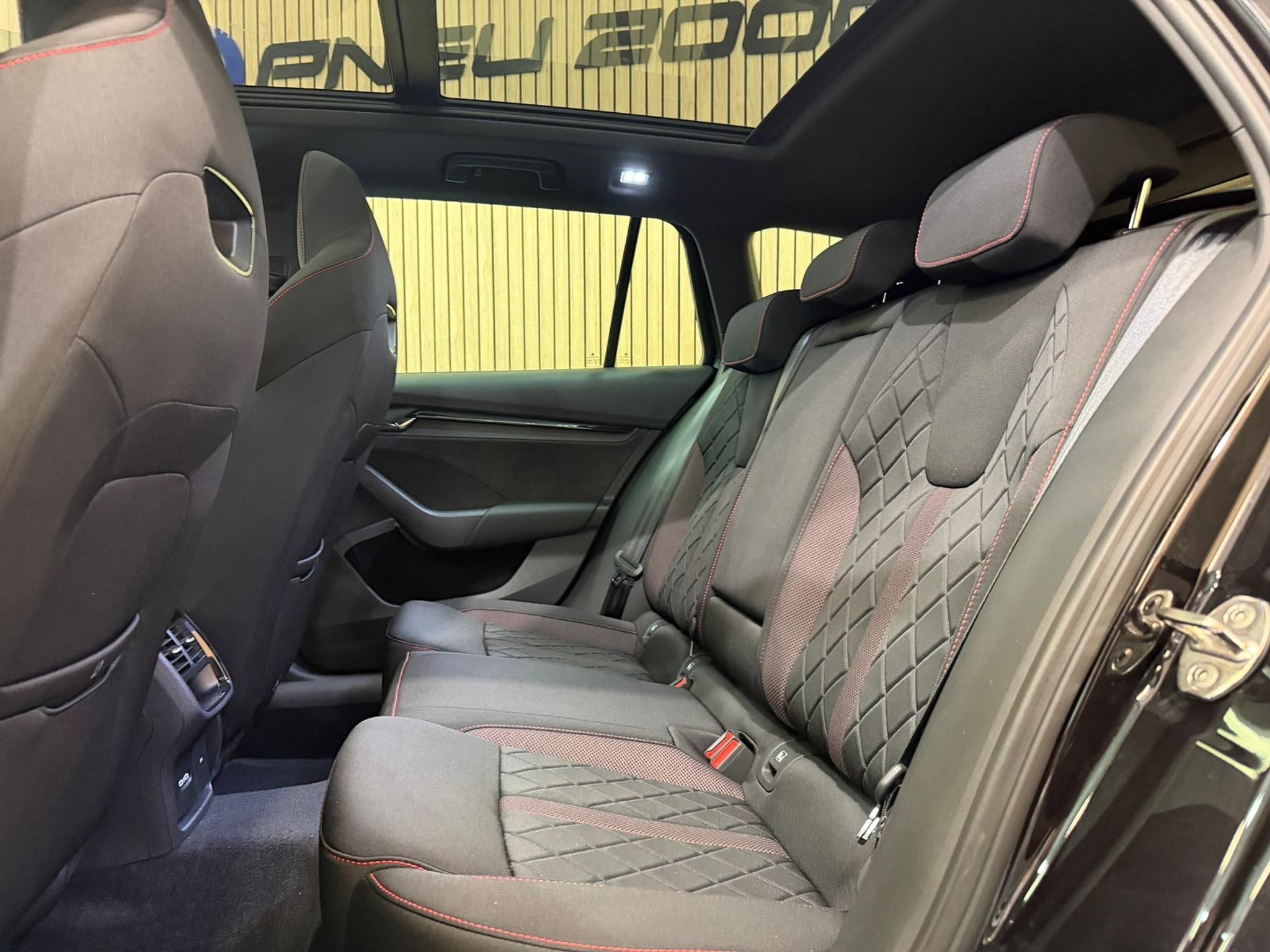 listing desktop thumbnail image 6