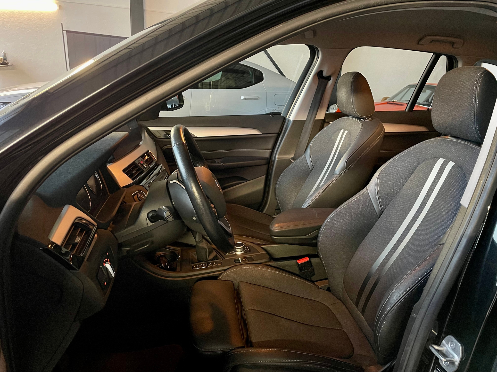 listing desktop thumbnail image 7