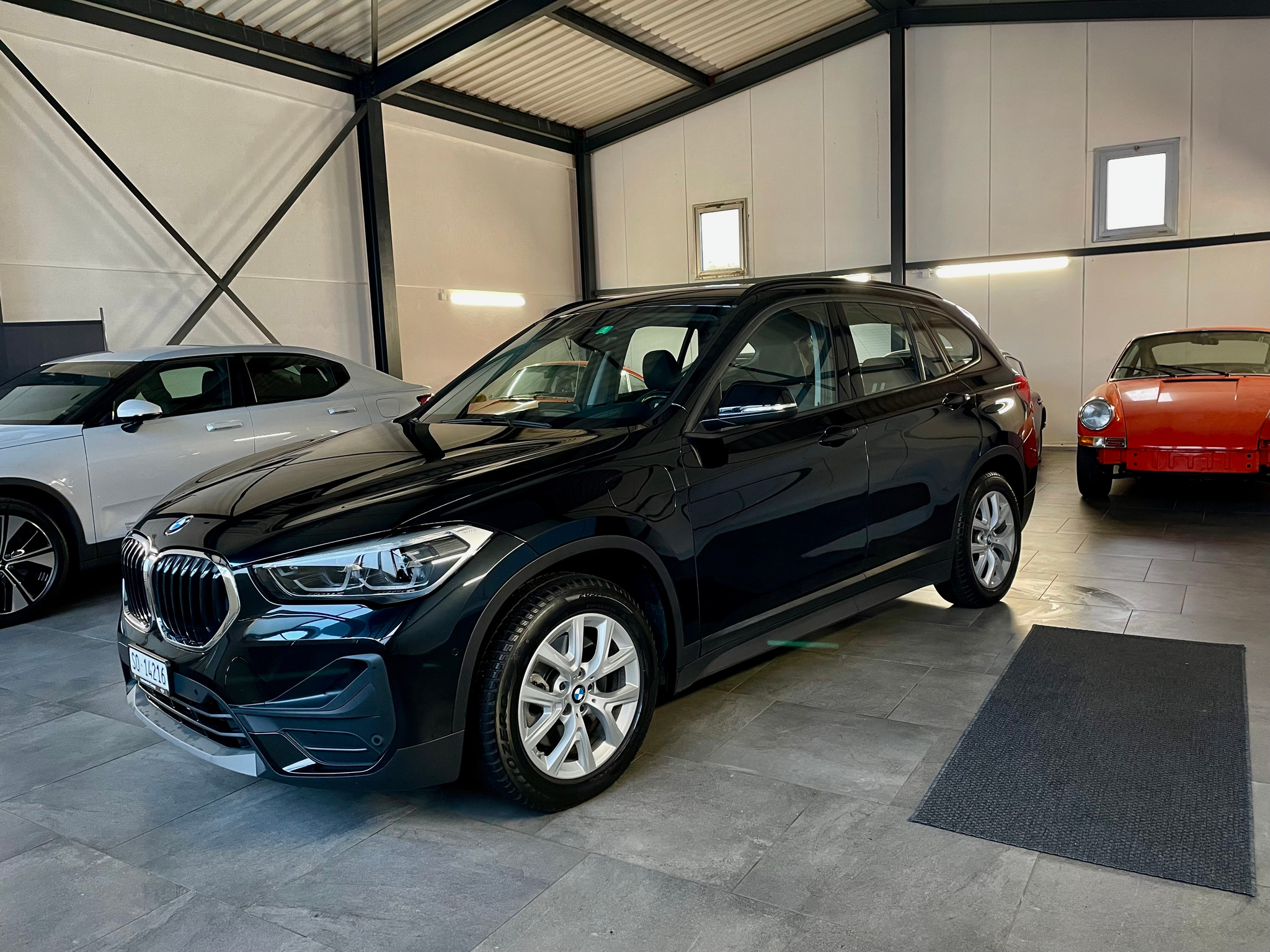 listing desktop thumbnail image 2