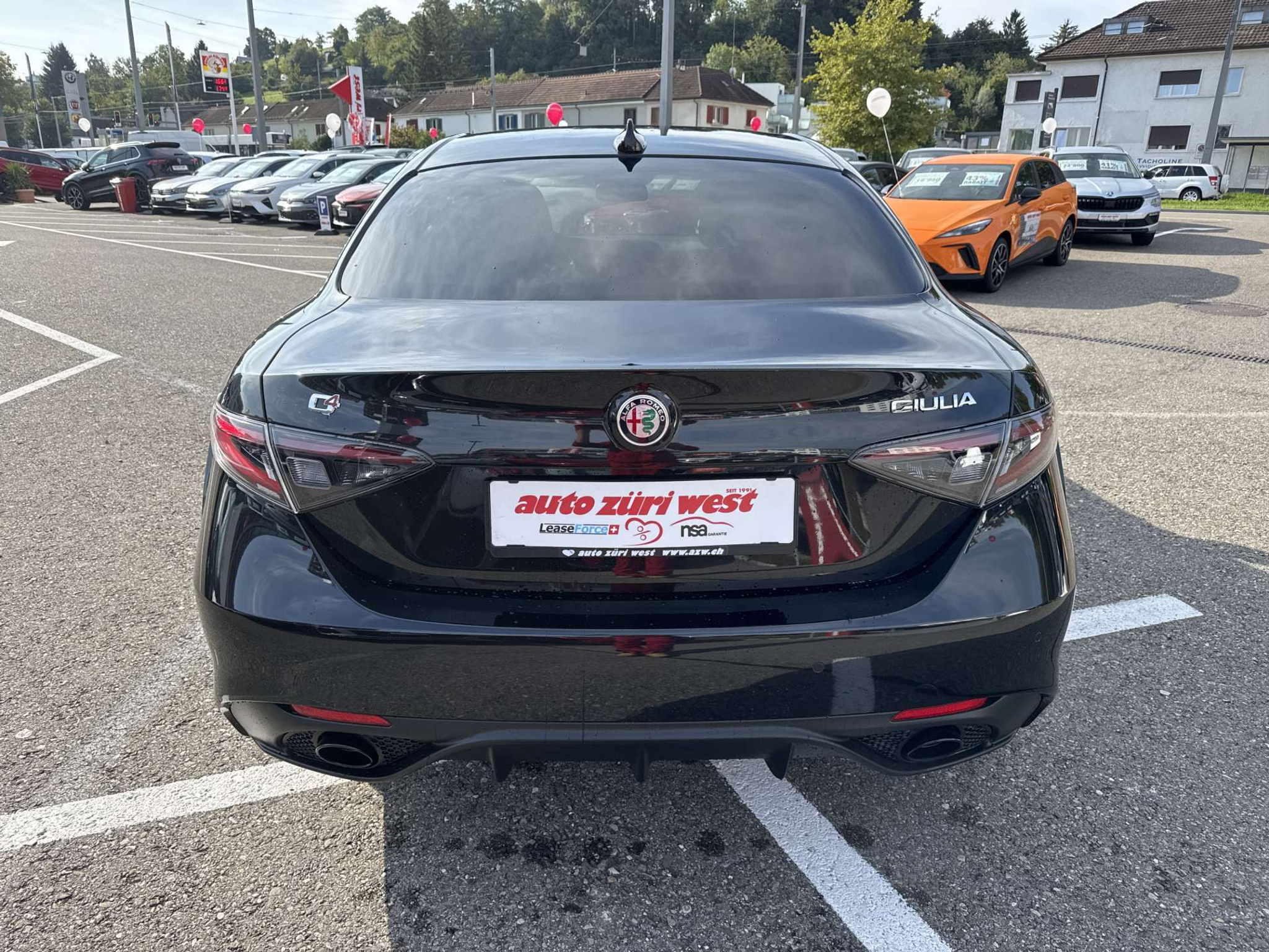 listing desktop thumbnail image 13