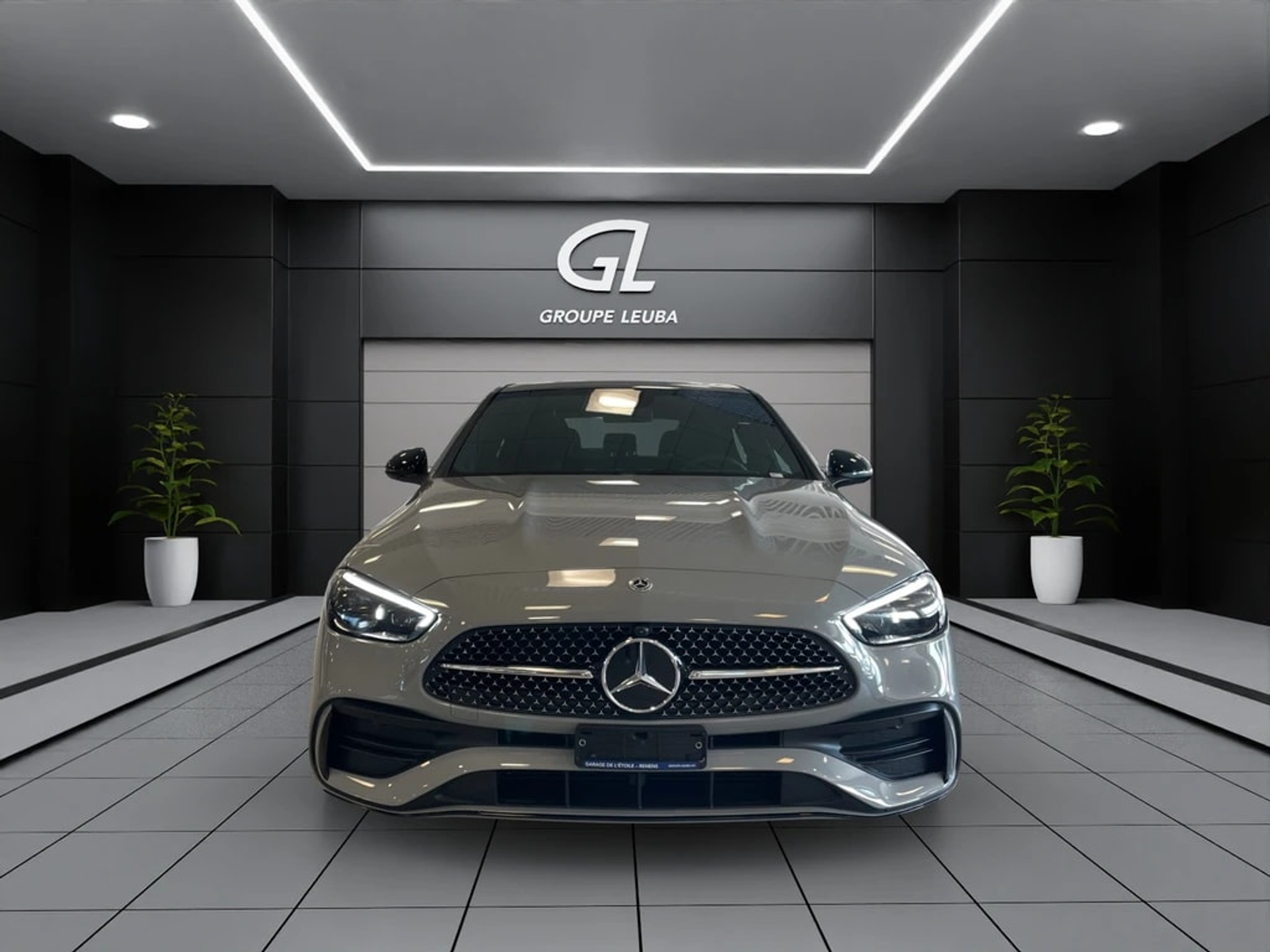 listing desktop thumbnail image 1