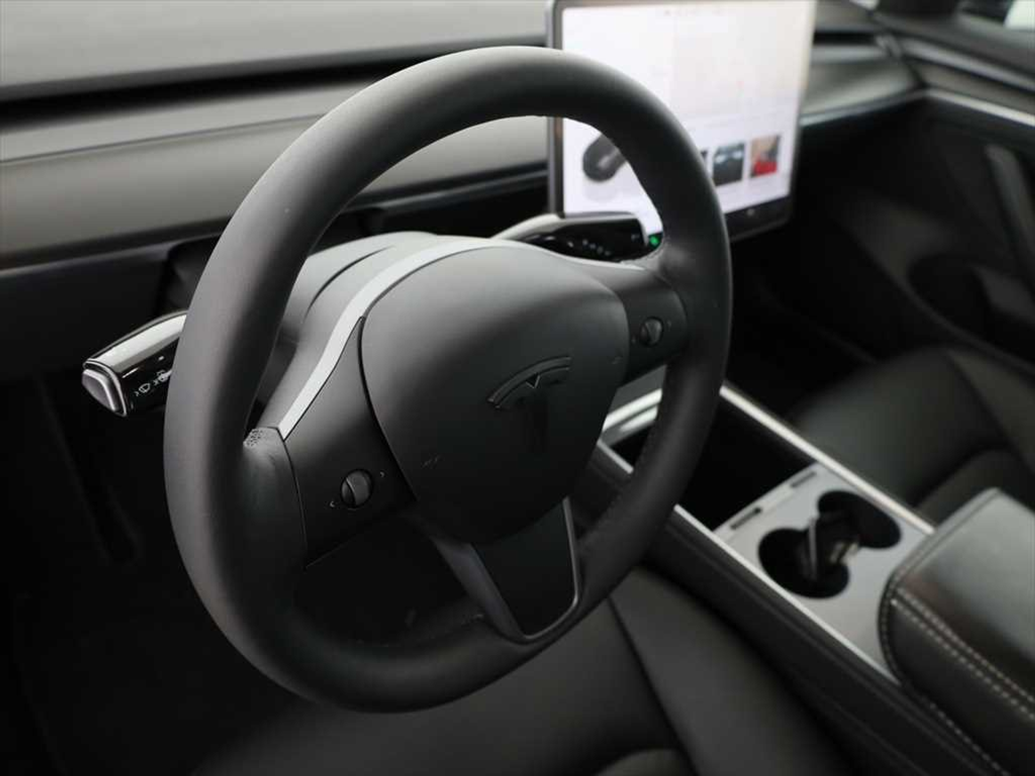 listing desktop thumbnail image 6