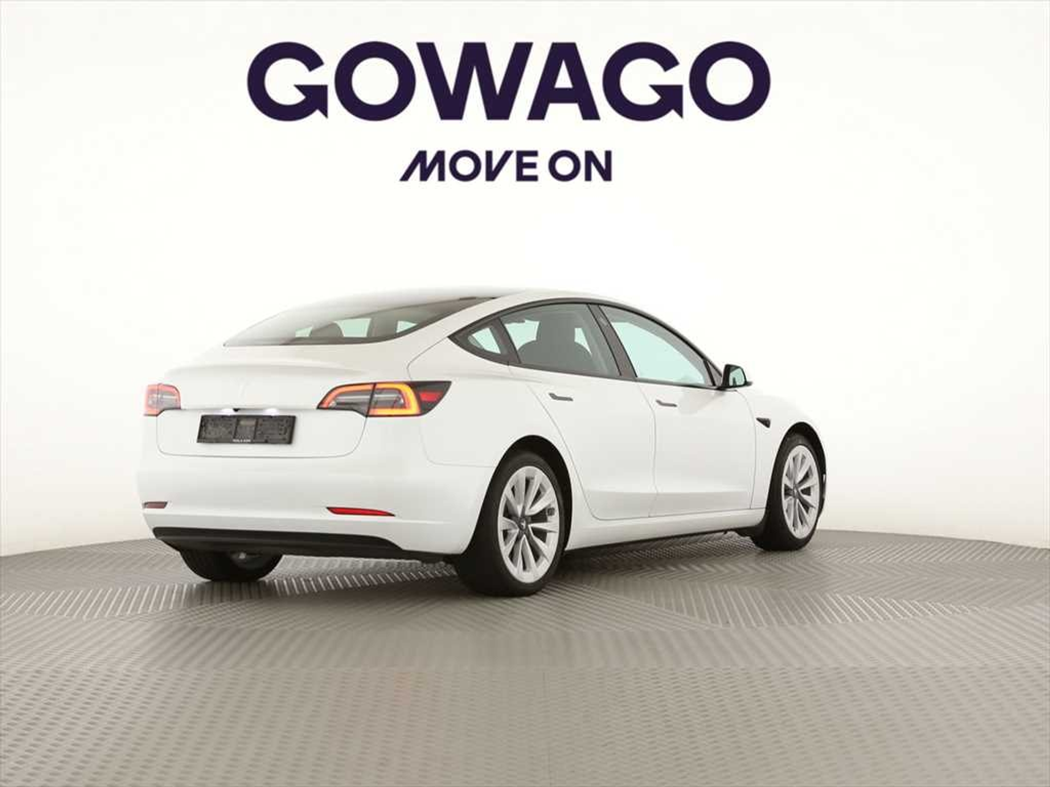 listing desktop thumbnail image 1