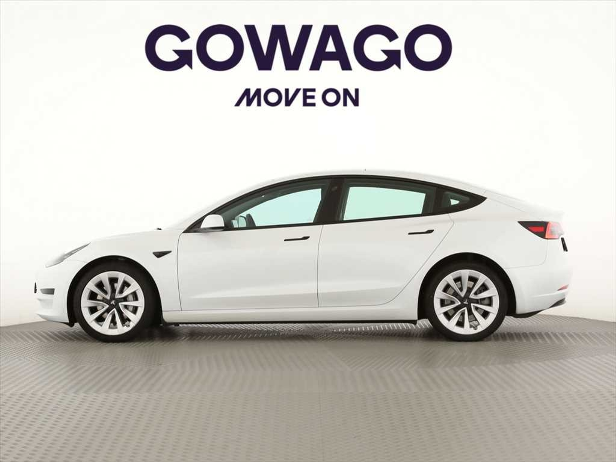 listing desktop thumbnail image 2