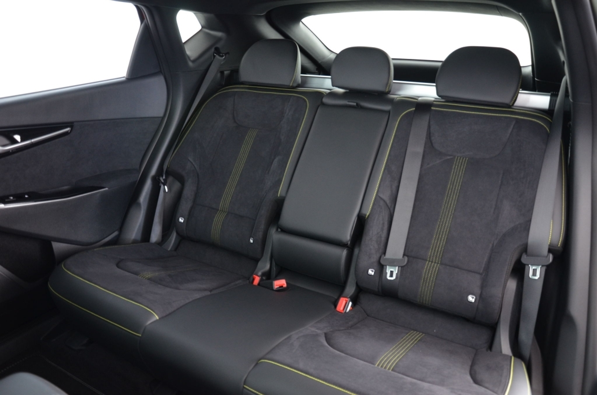 listing desktop thumbnail image 16