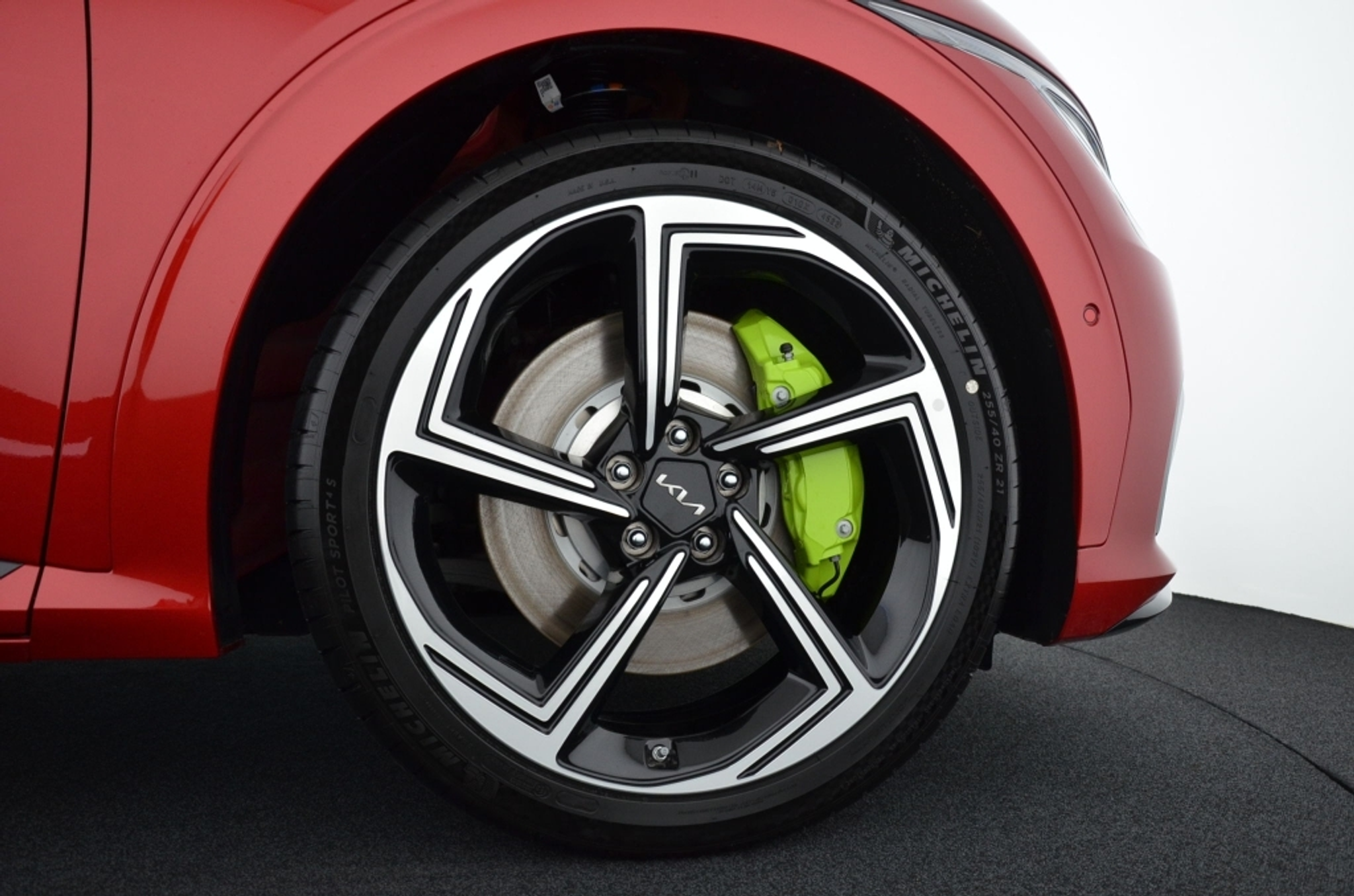 listing desktop thumbnail image 9