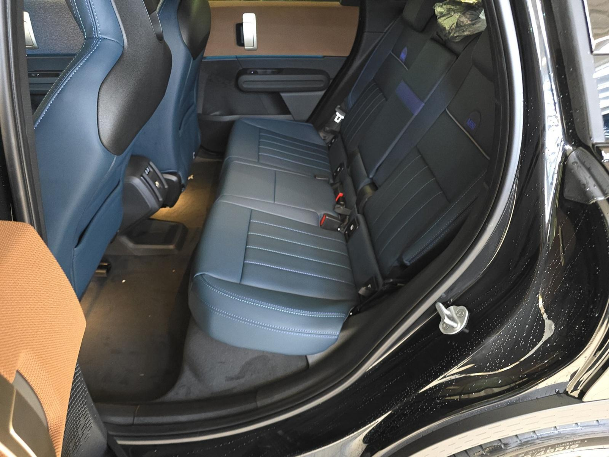 listing desktop thumbnail image 15