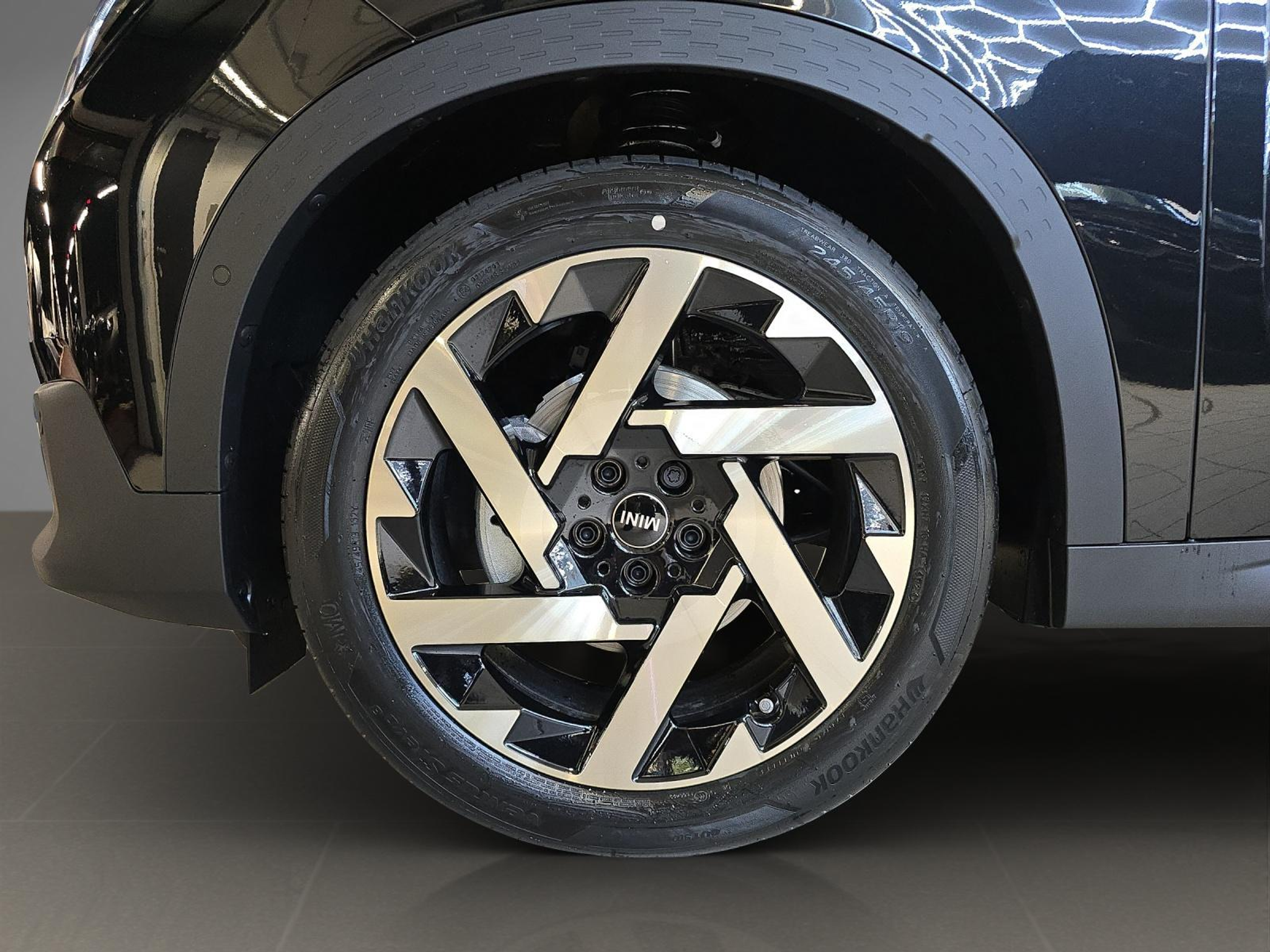 listing desktop thumbnail image 8