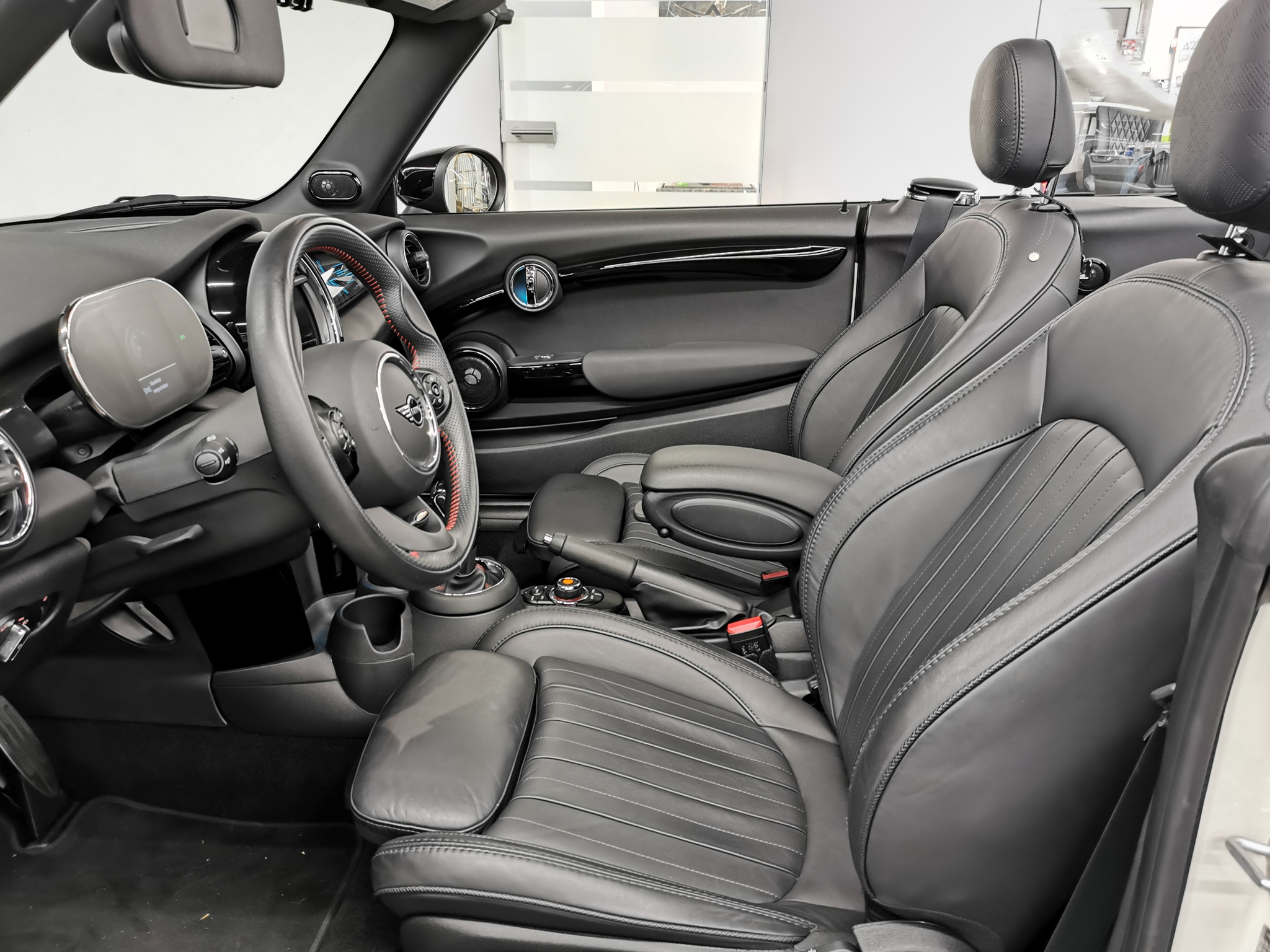 listing desktop thumbnail image 13