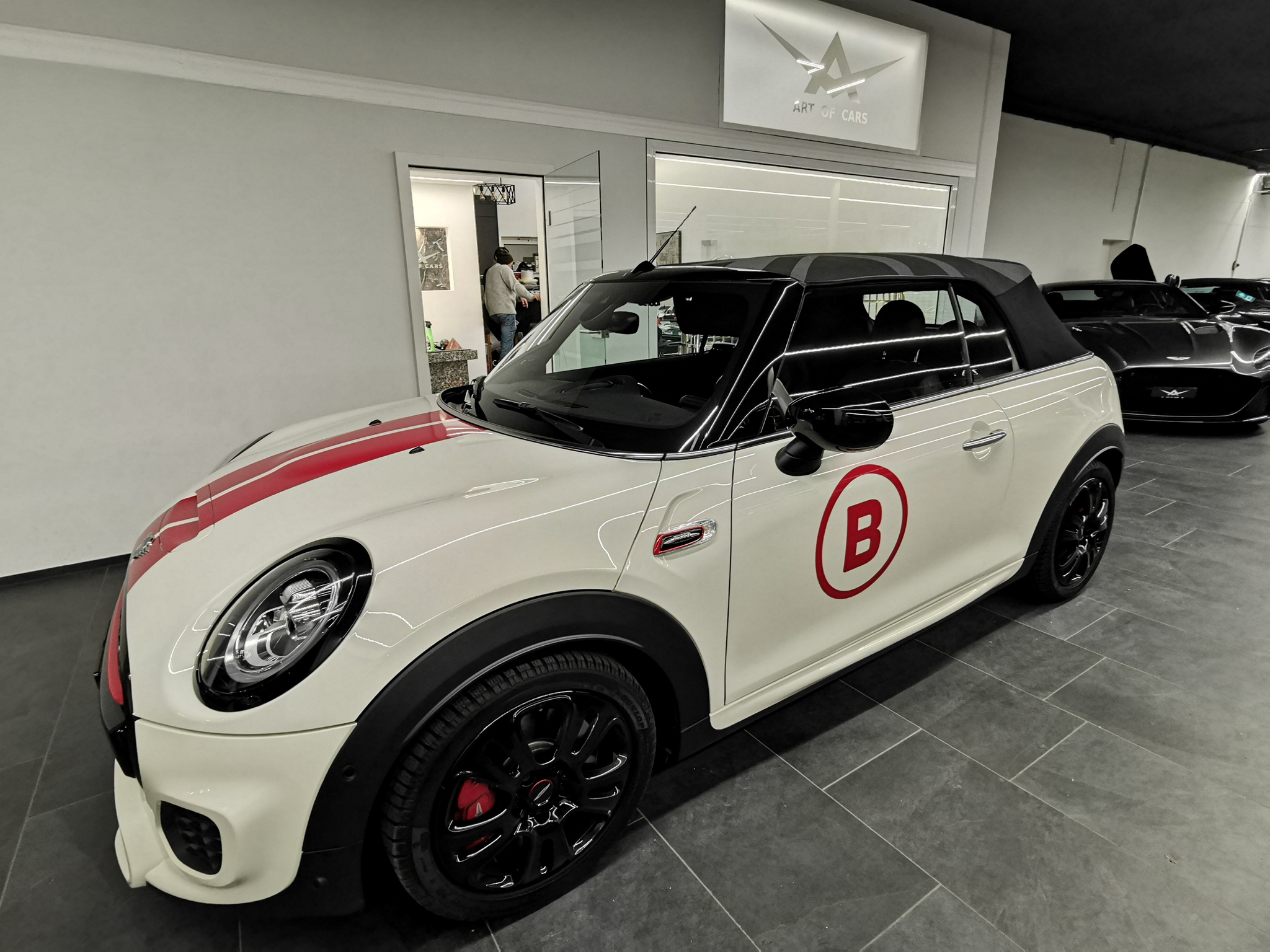 listing desktop thumbnail image 8