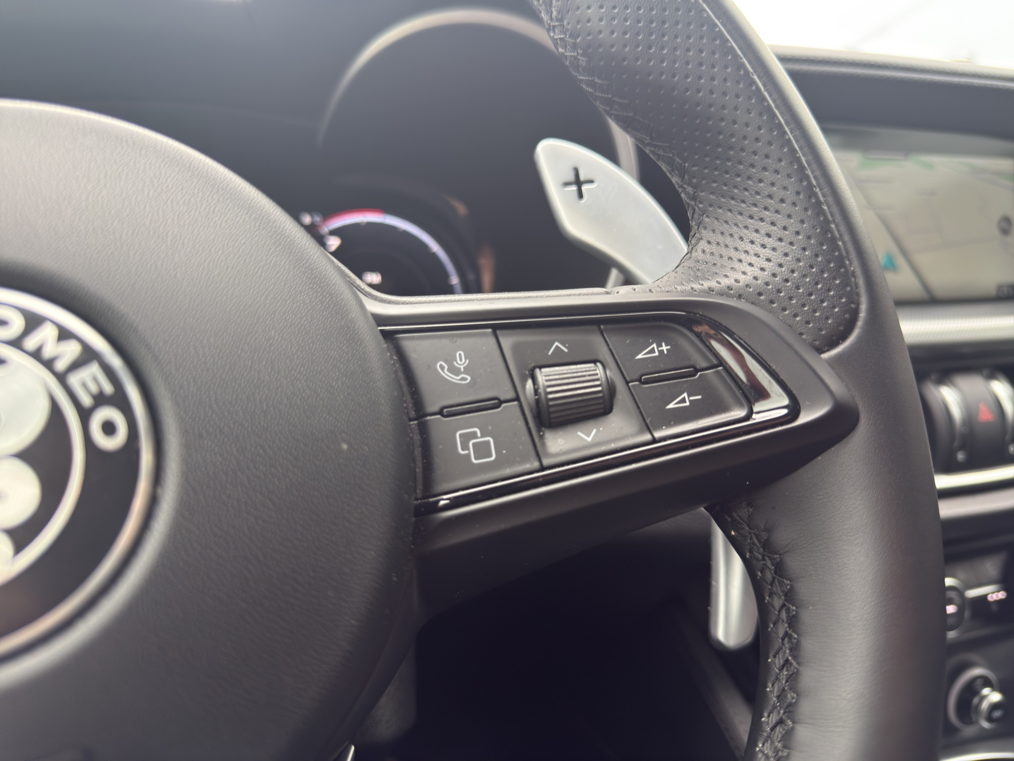 listing desktop thumbnail image 29